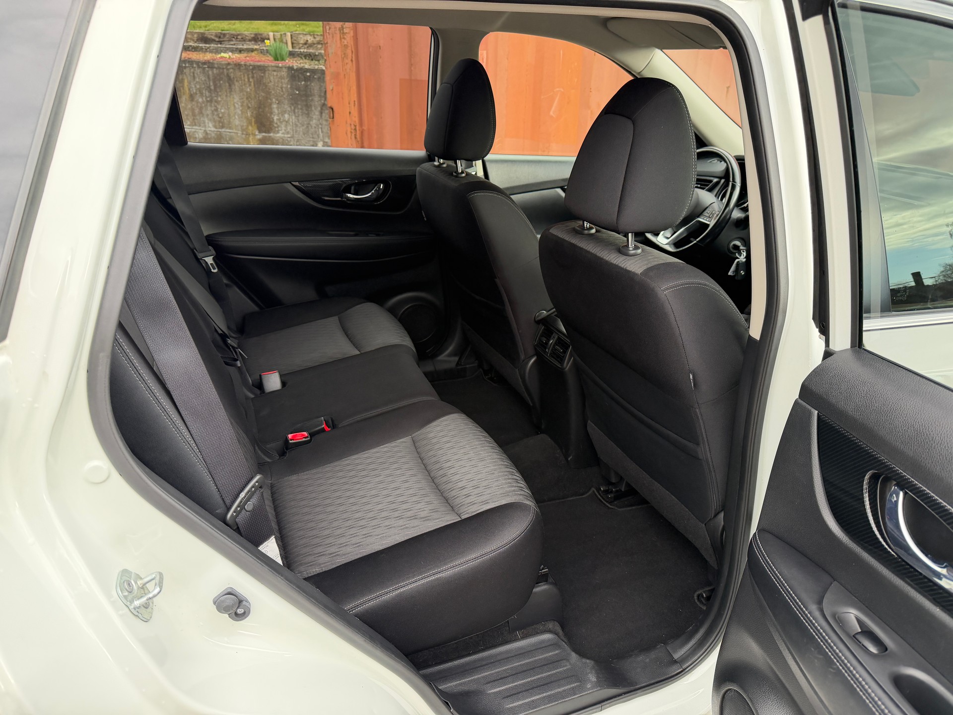 NISSAN X-Trail 2.0 dCi Acenta 4x4-image-11
