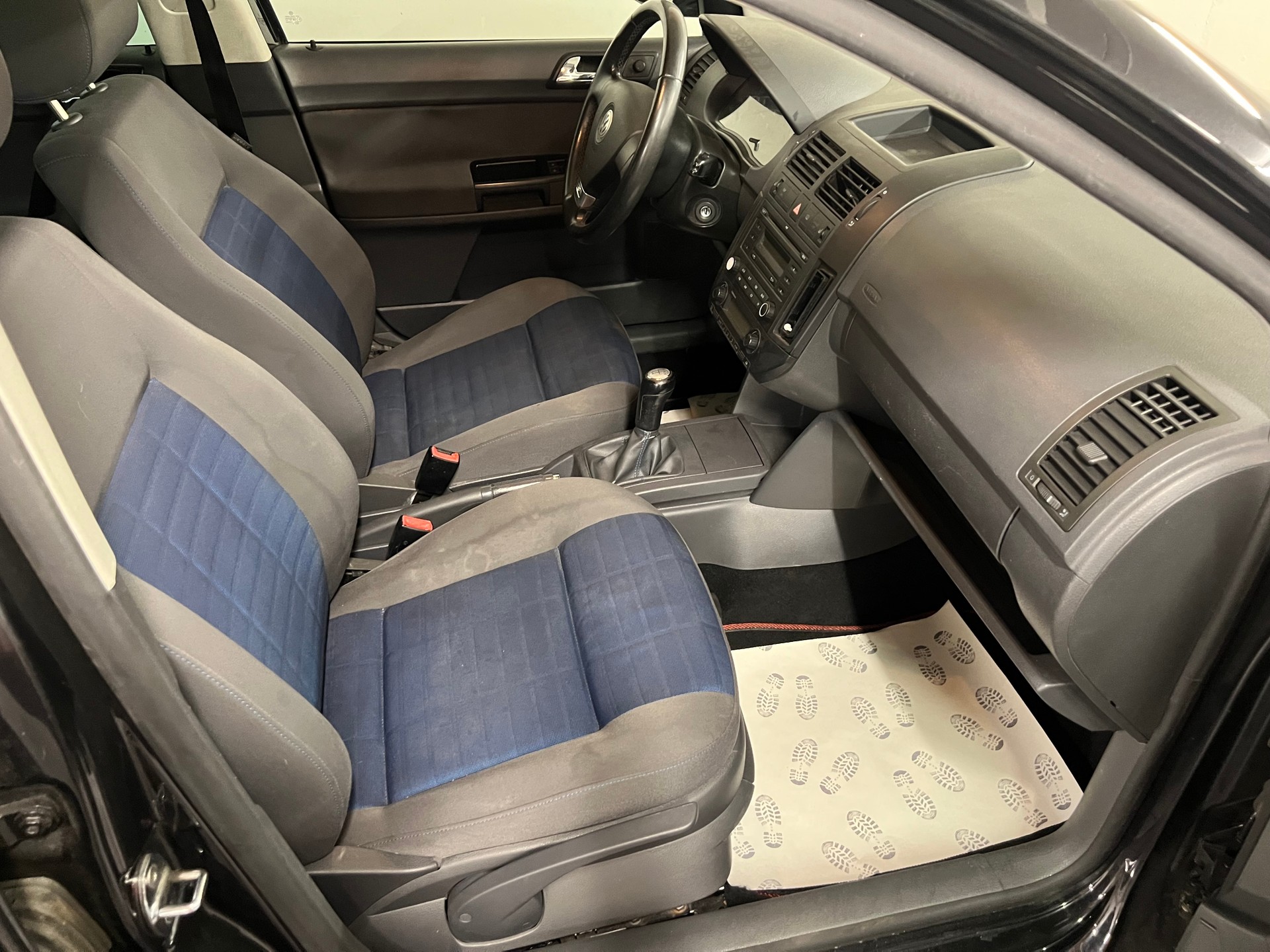 VW Polo 1.4 16V Comfortline-image-8