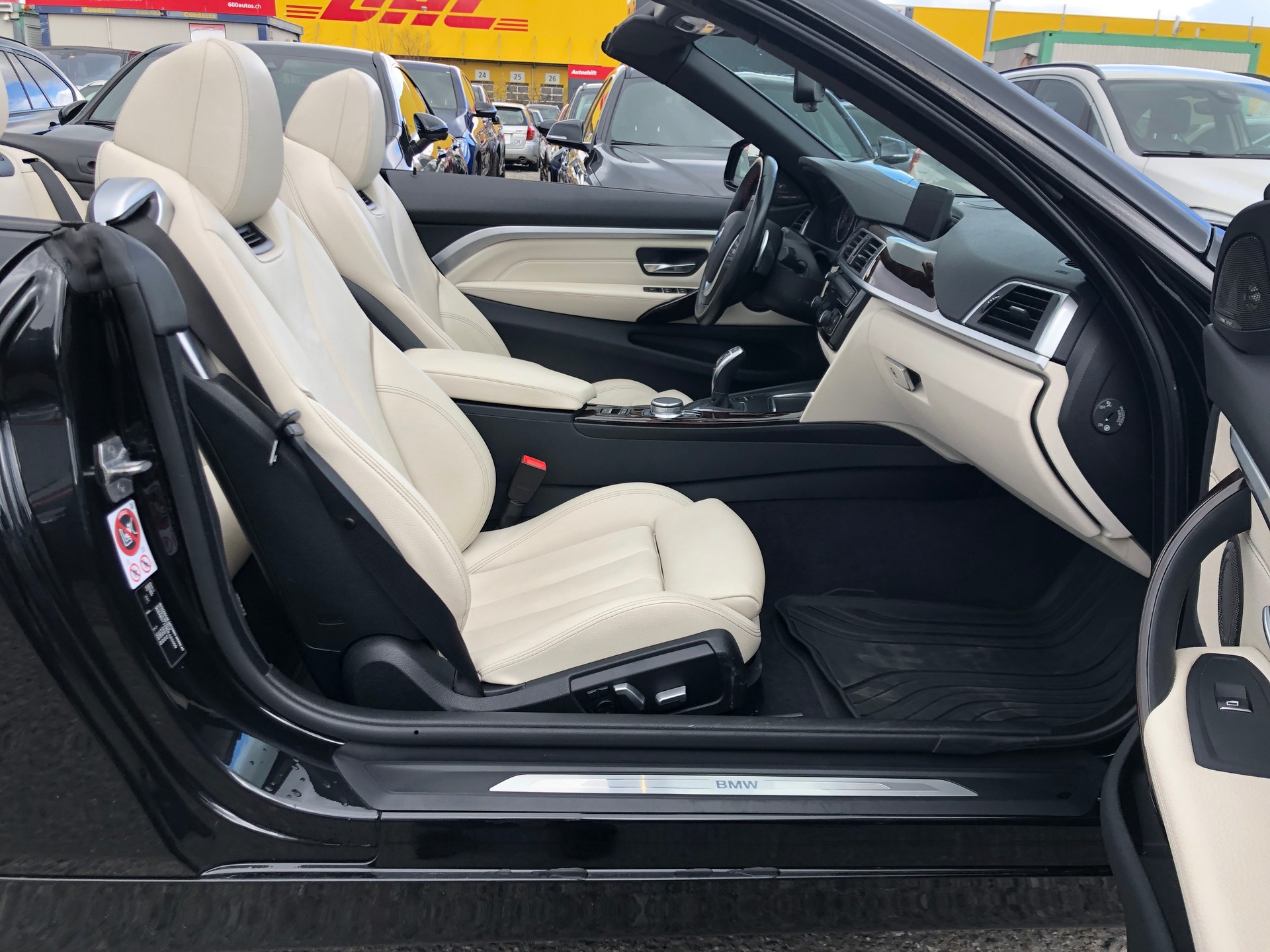 BMW 435d Cabriolet xDrive Sport Line Steptronic-image-17