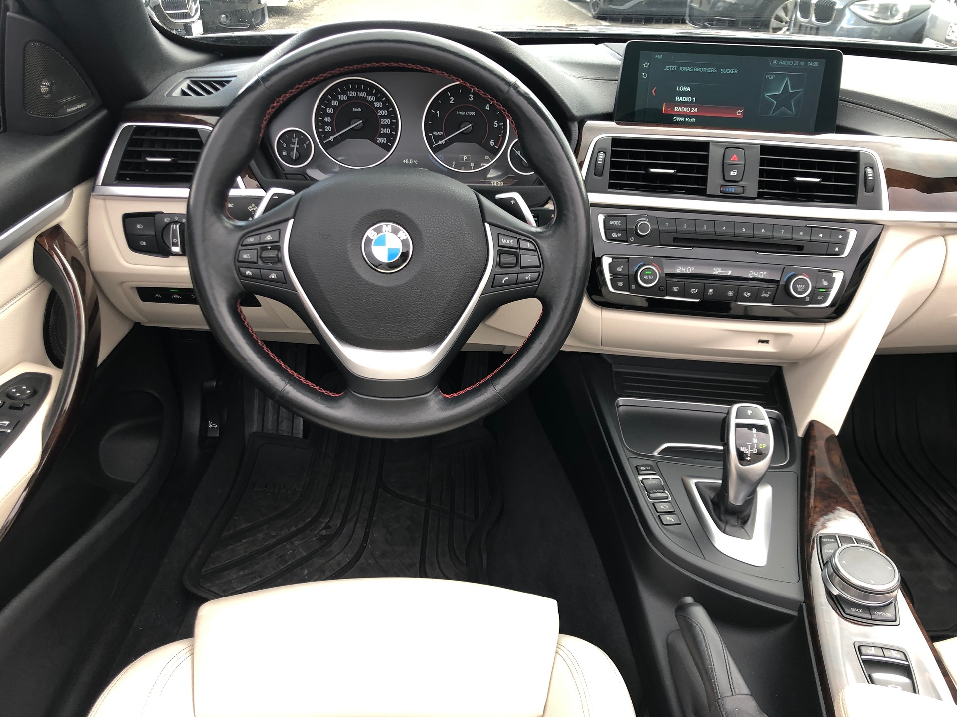 BMW 435d Cabriolet xDrive Sport Line Steptronic-image-14