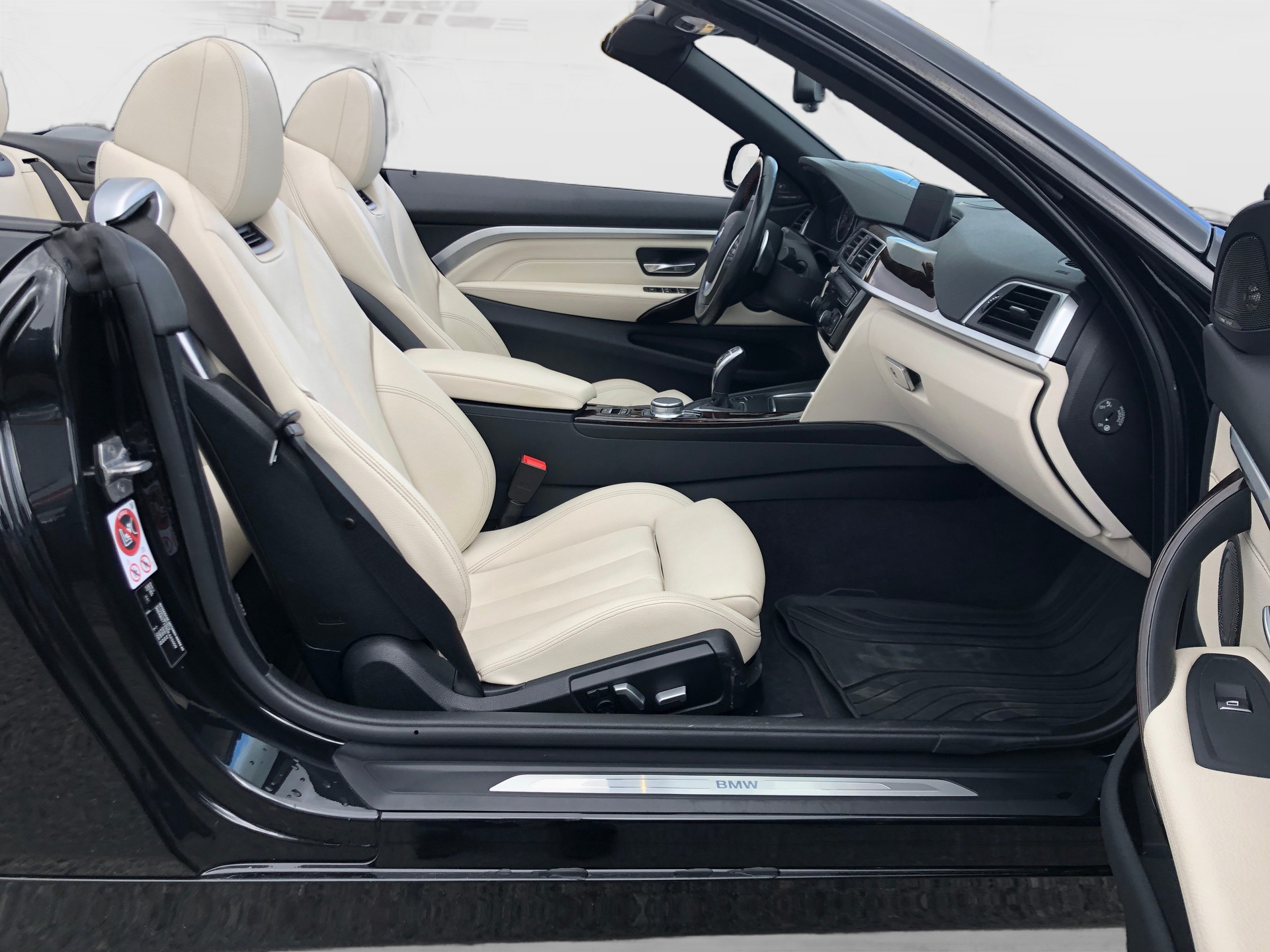 BMW 435d Cabriolet xDrive Sport Line Steptronic-image-17