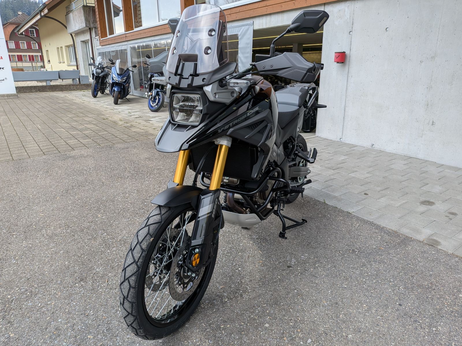 SUZUKI DL 1050 DE-image-2