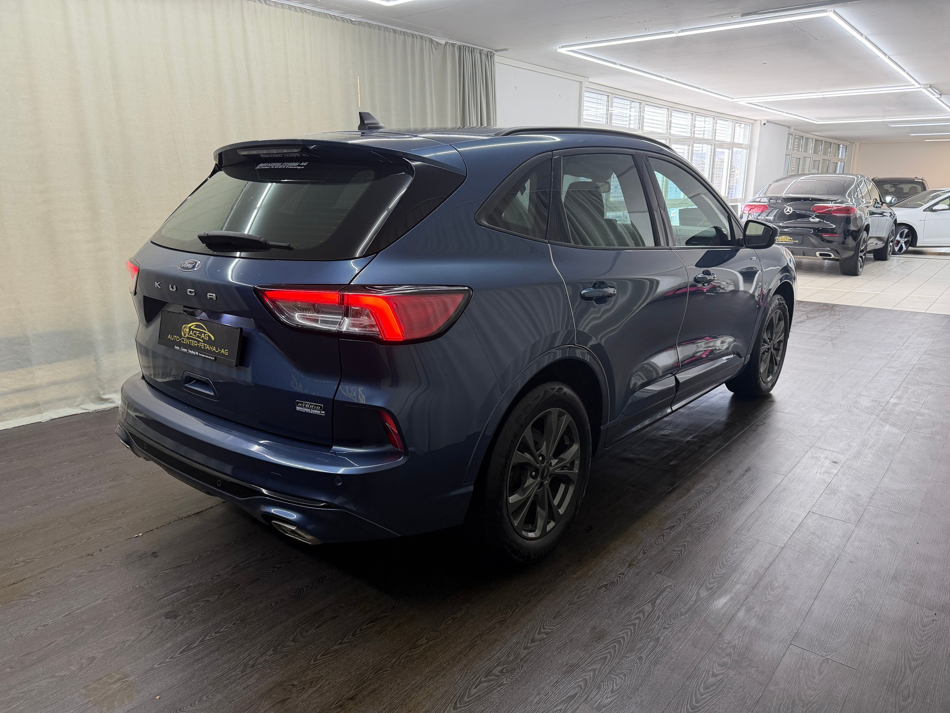 FORD Kuga 2.5 PHEV ST-Line 2WD-image-5