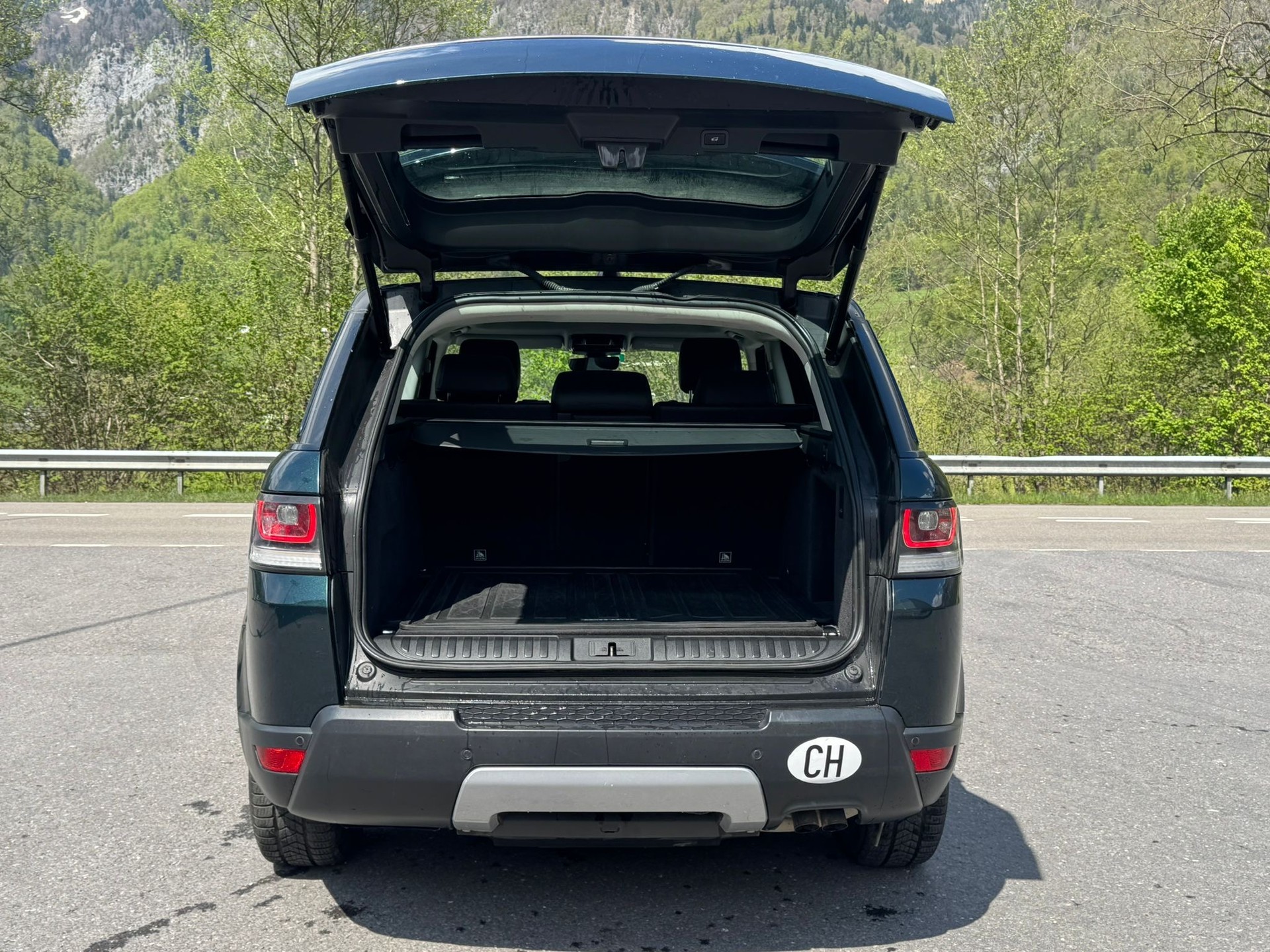 LAND ROVER Range Rover Sport 2.0SD4 S Automatic-image-10