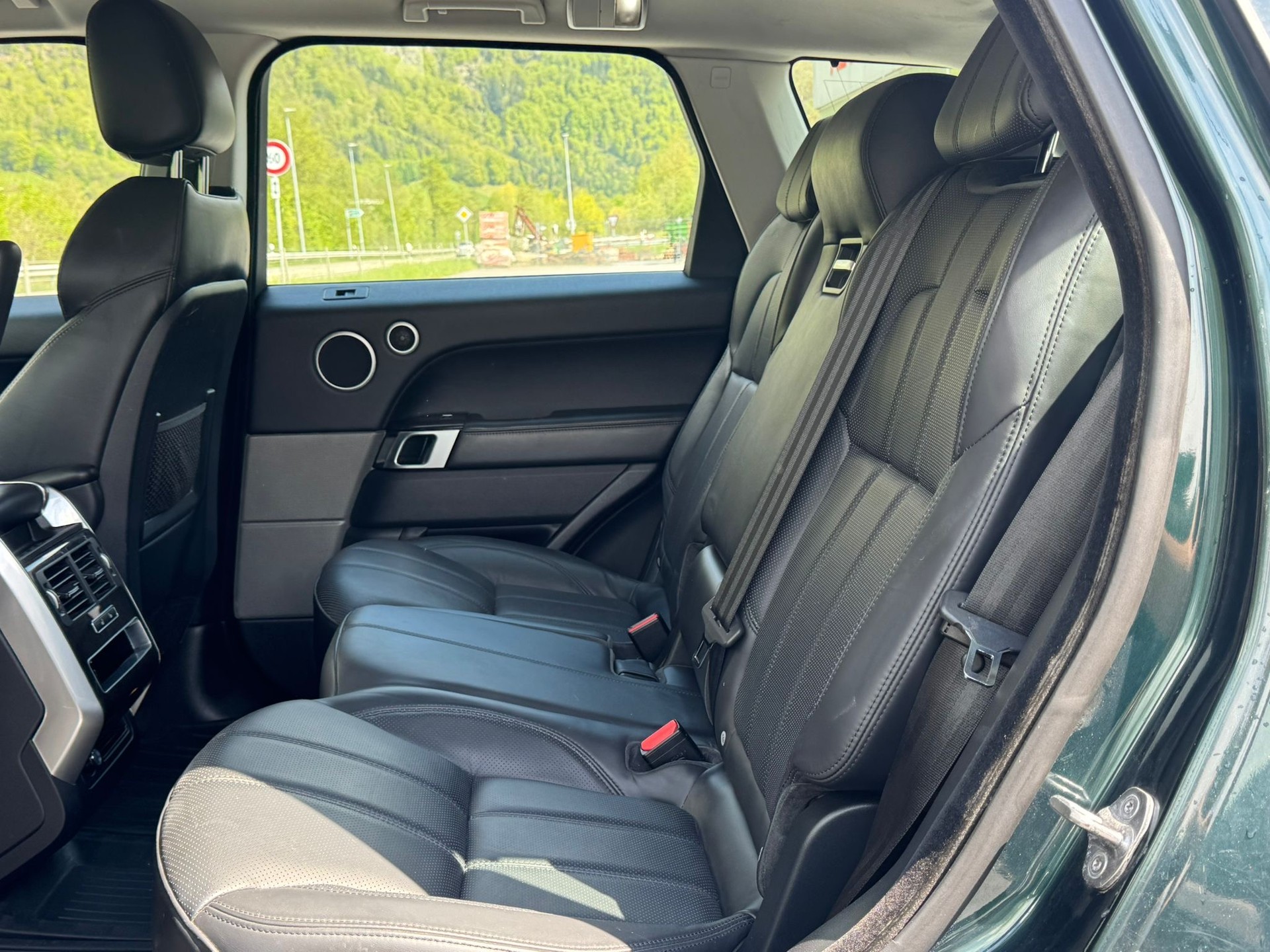 LAND ROVER Range Rover Sport 2.0SD4 S Automatic-image-12