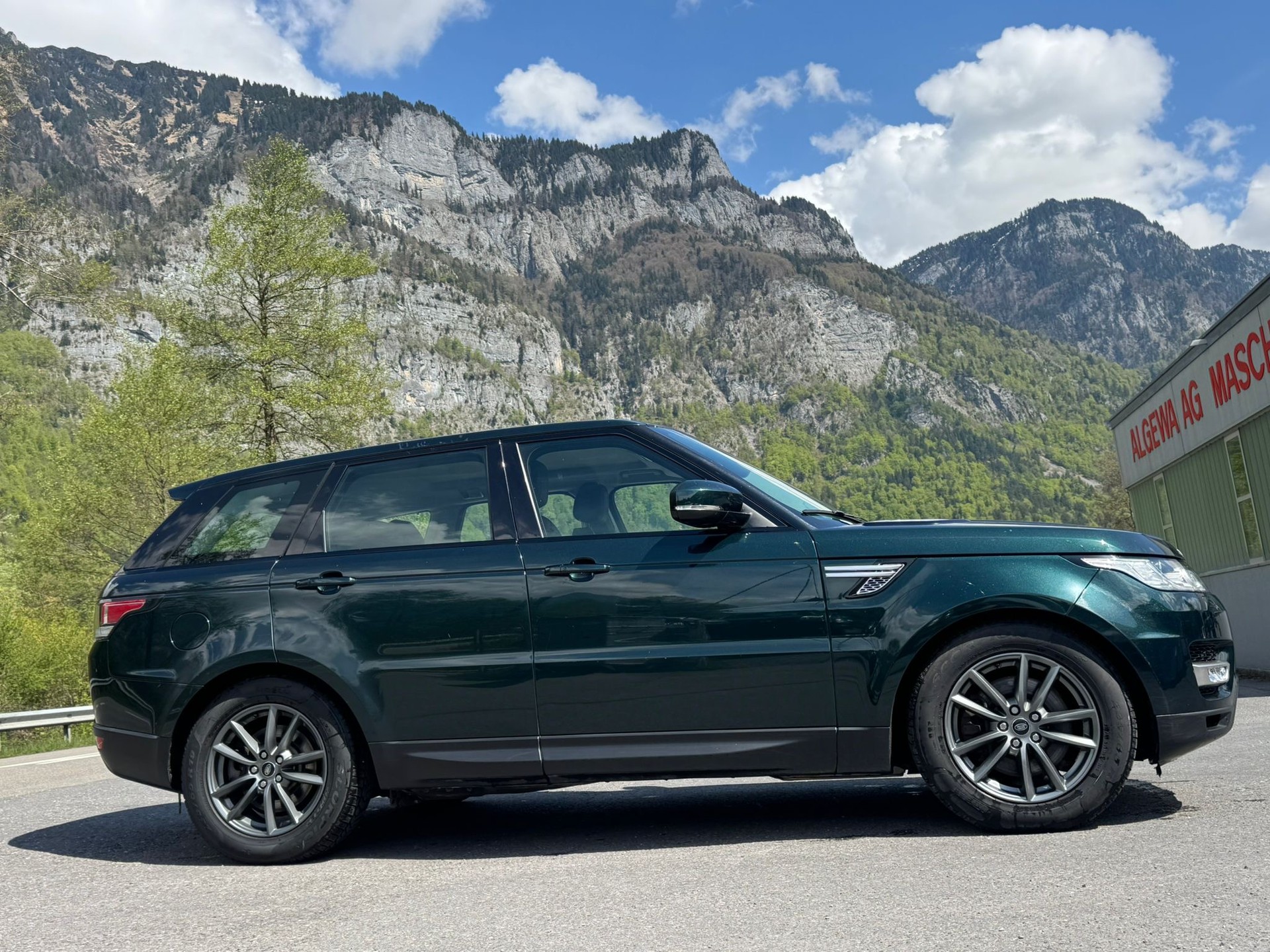 LAND ROVER Range Rover Sport 2.0SD4 S Automatic-image-11