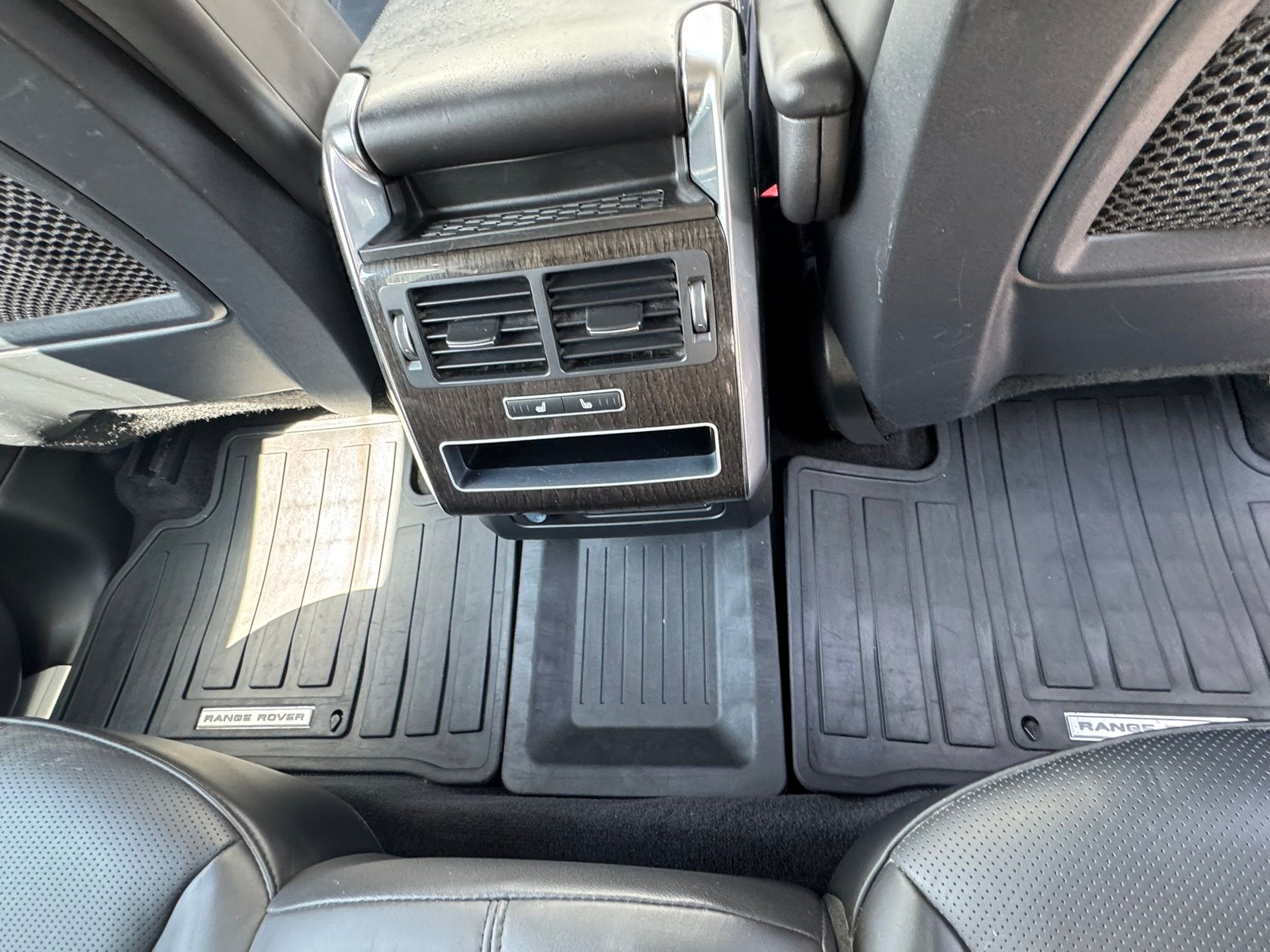 LAND ROVER Range Rover Sport 2.0SD4 S Automatic-image-3