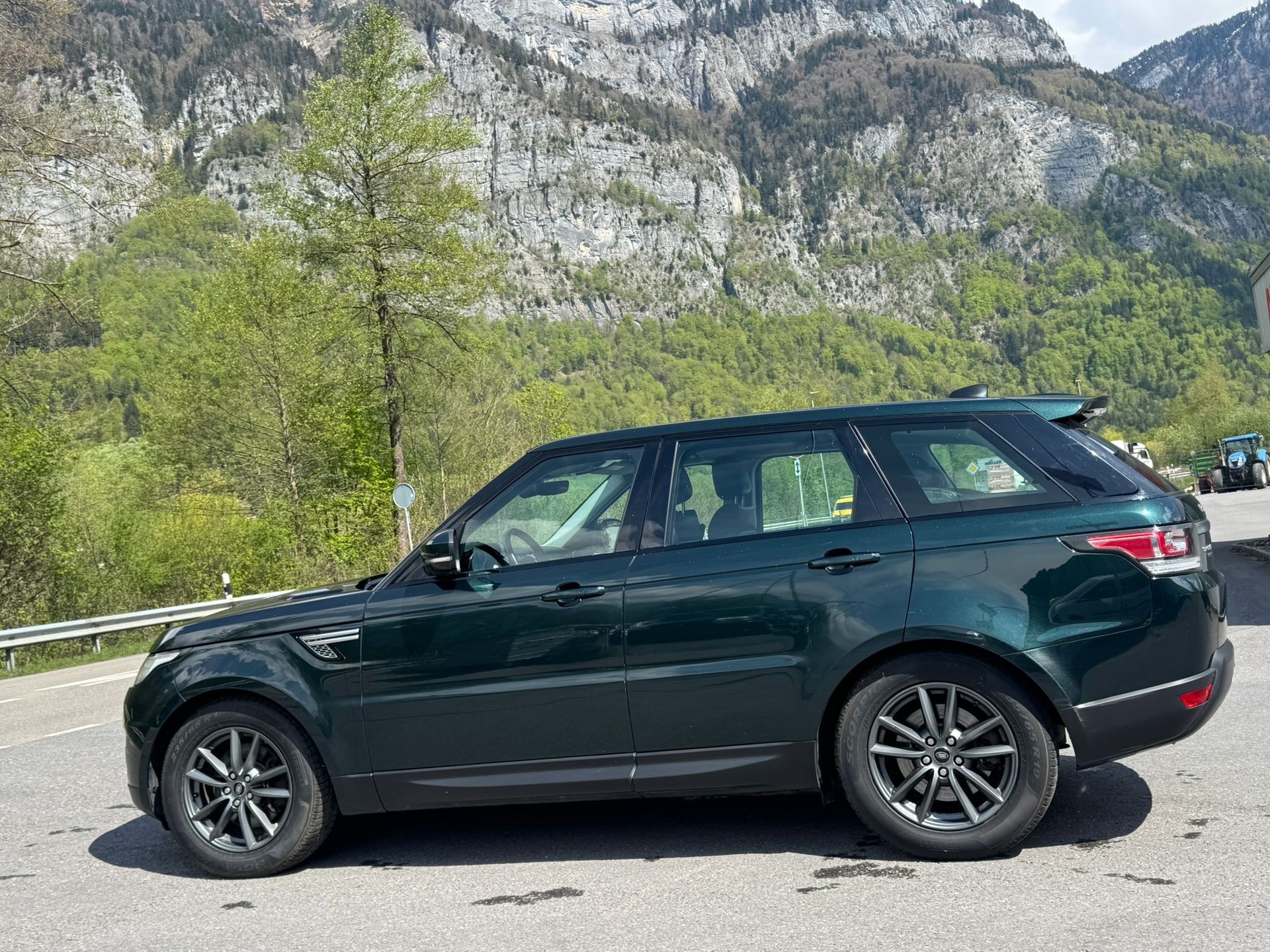 LAND ROVER Range Rover Sport 2.0SD4 S Automatic-image-6