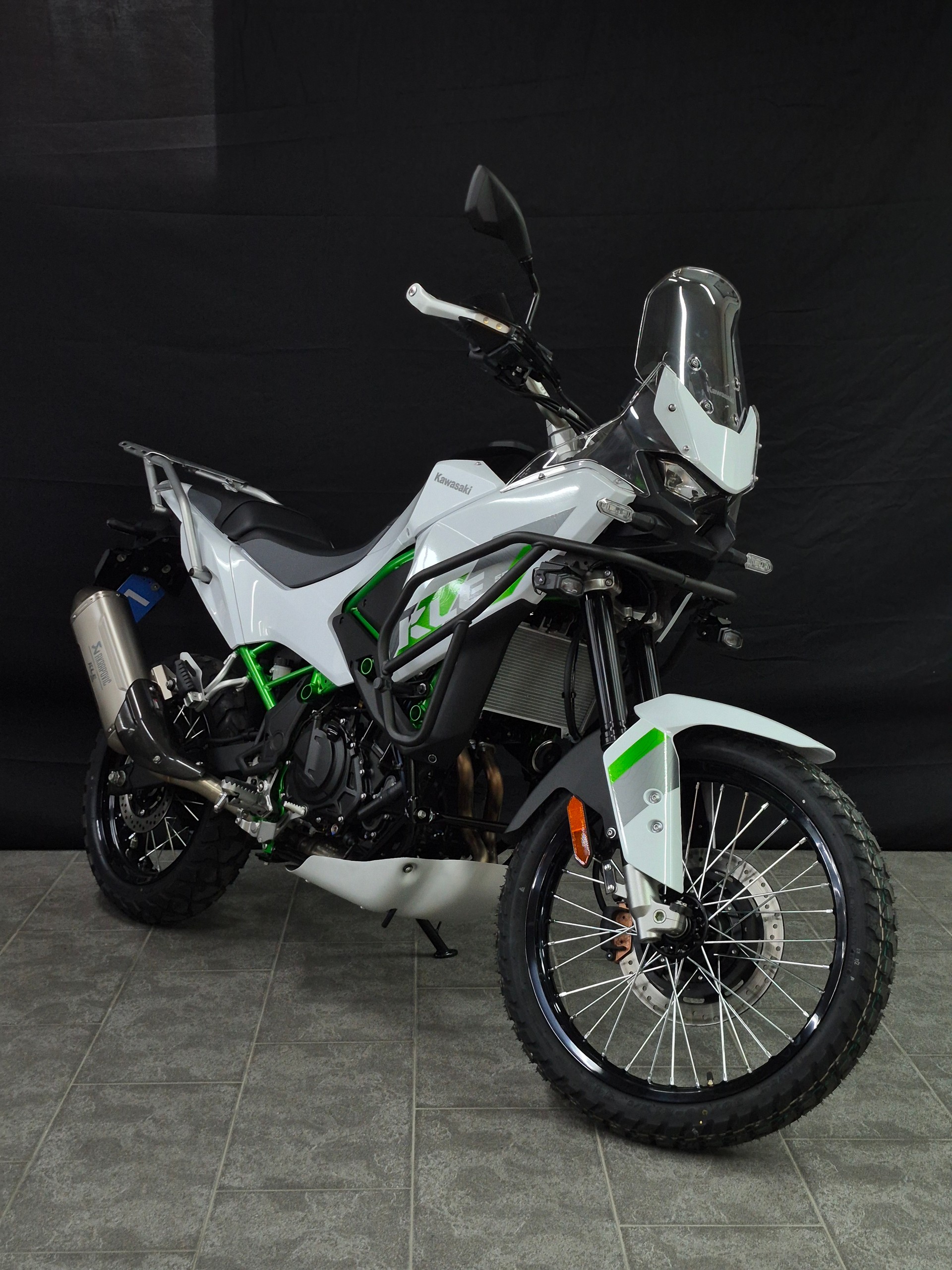 KAWASAKI KLE 500 SE-showroom-element-3