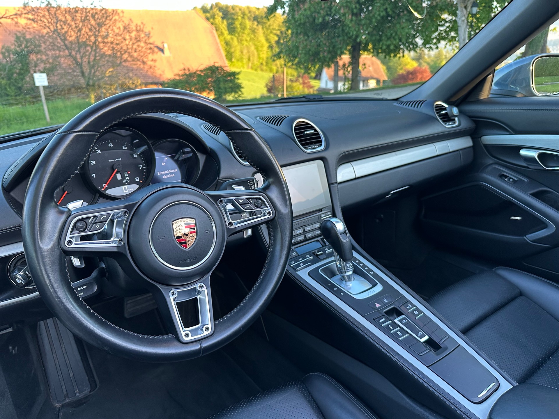 PORSCHE 718 Boxster 2.0 PDK in Graphitblau Metallic, Schweizer Fahrzeug, ohne OPF, frisch ab Service!-image-12