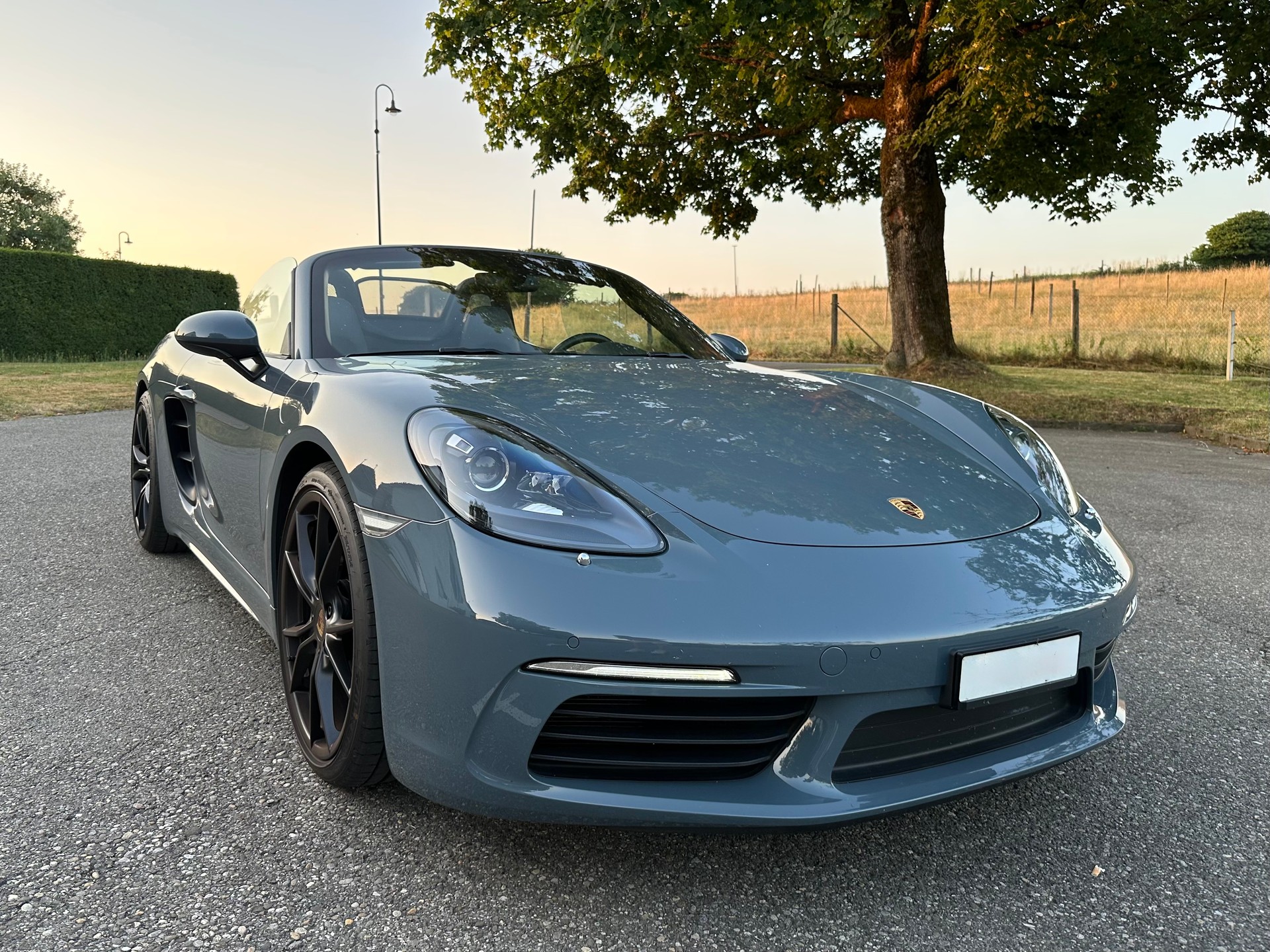 PORSCHE 718 Boxster 2.0 PDK in Graphitblau Metallic, Schweizer Fahrzeug, ohne OPF, frisch ab Service!-image-3