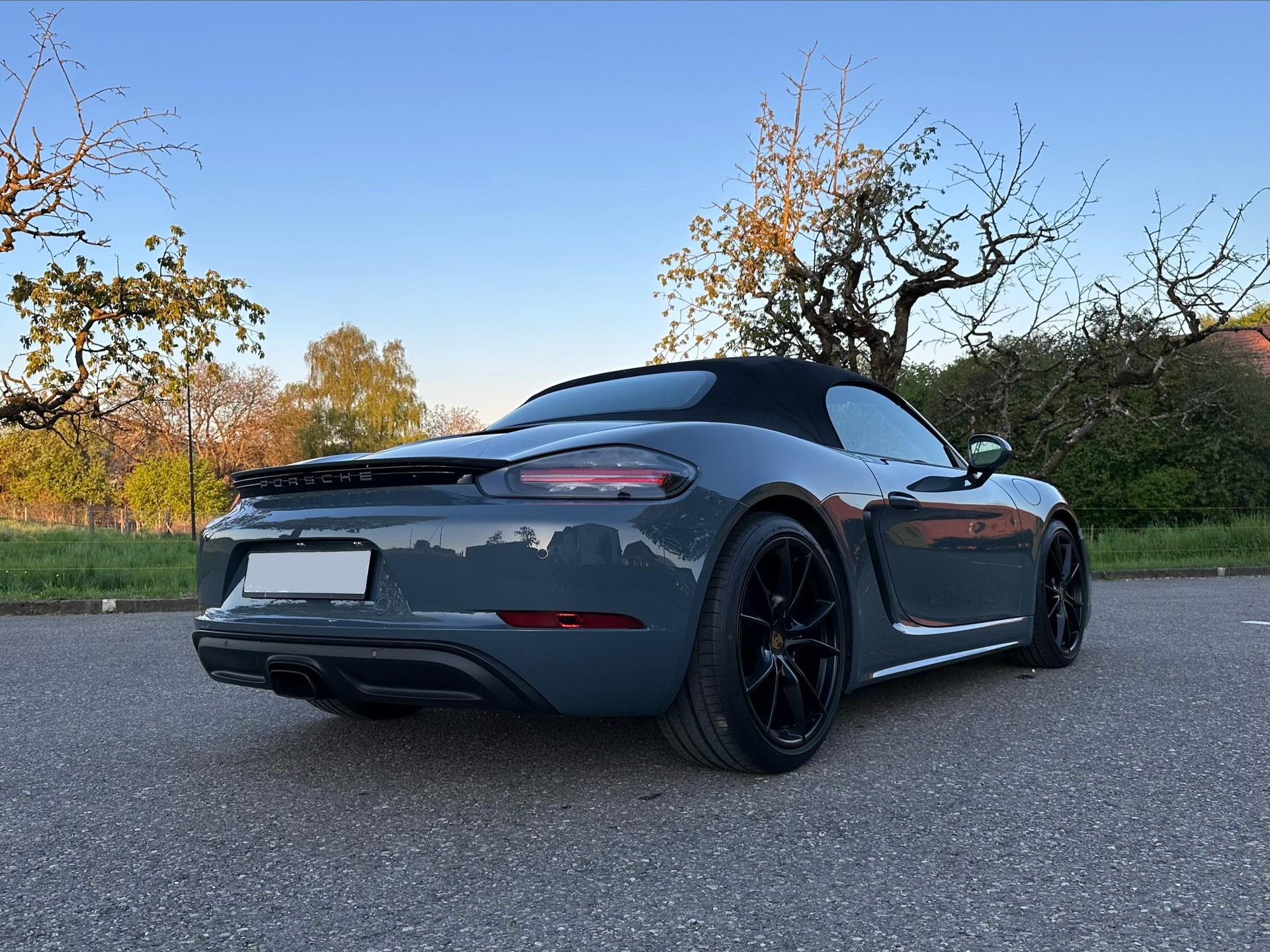 PORSCHE 718 Boxster 2.0 PDK in Graphitblau Metallic, Schweizer Fahrzeug, ohne OPF, frisch ab Service!-image-6
