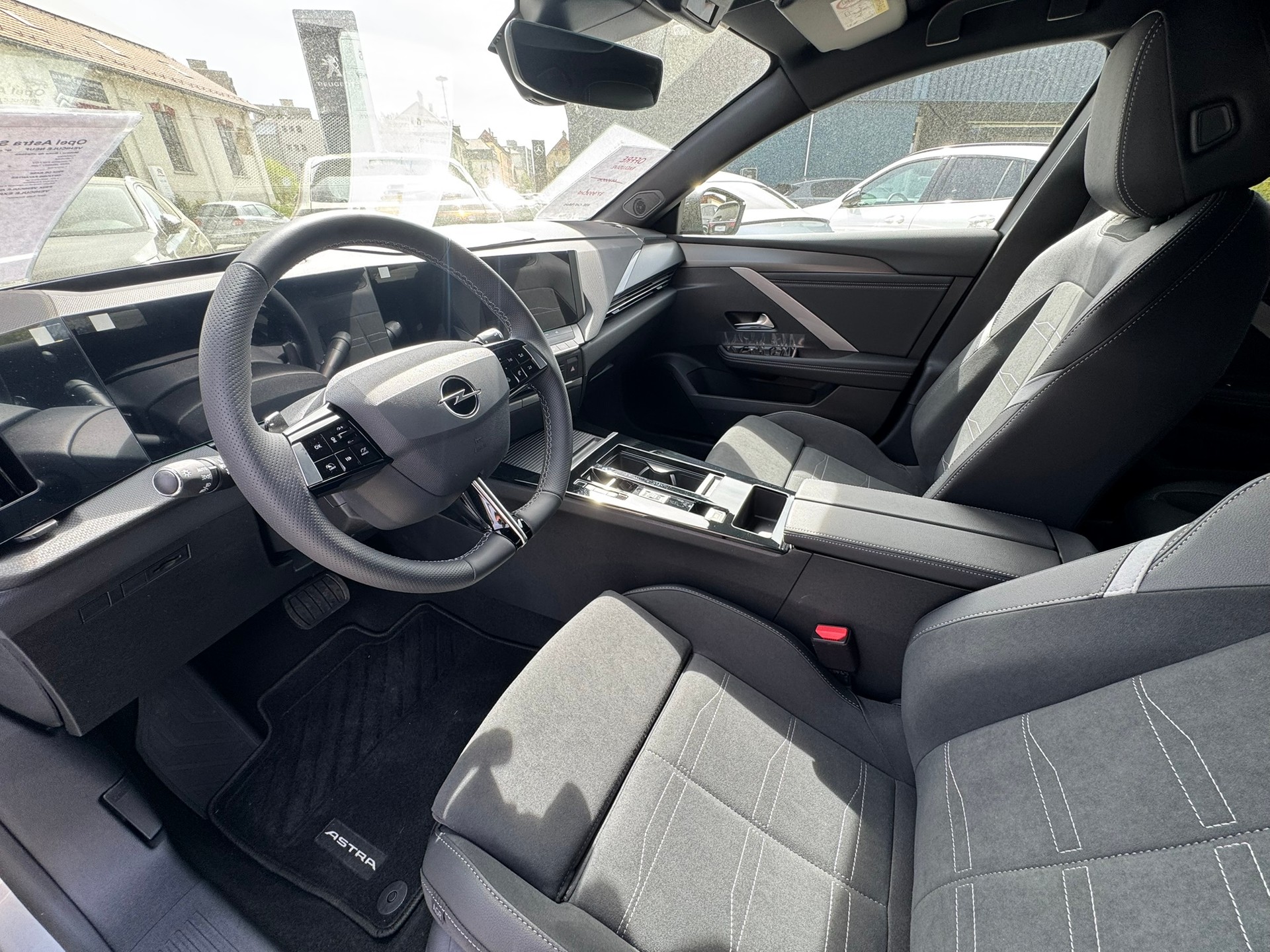 OPEL Astra Sports Tourer 1.2i Turbo MHEV GS A-image-2