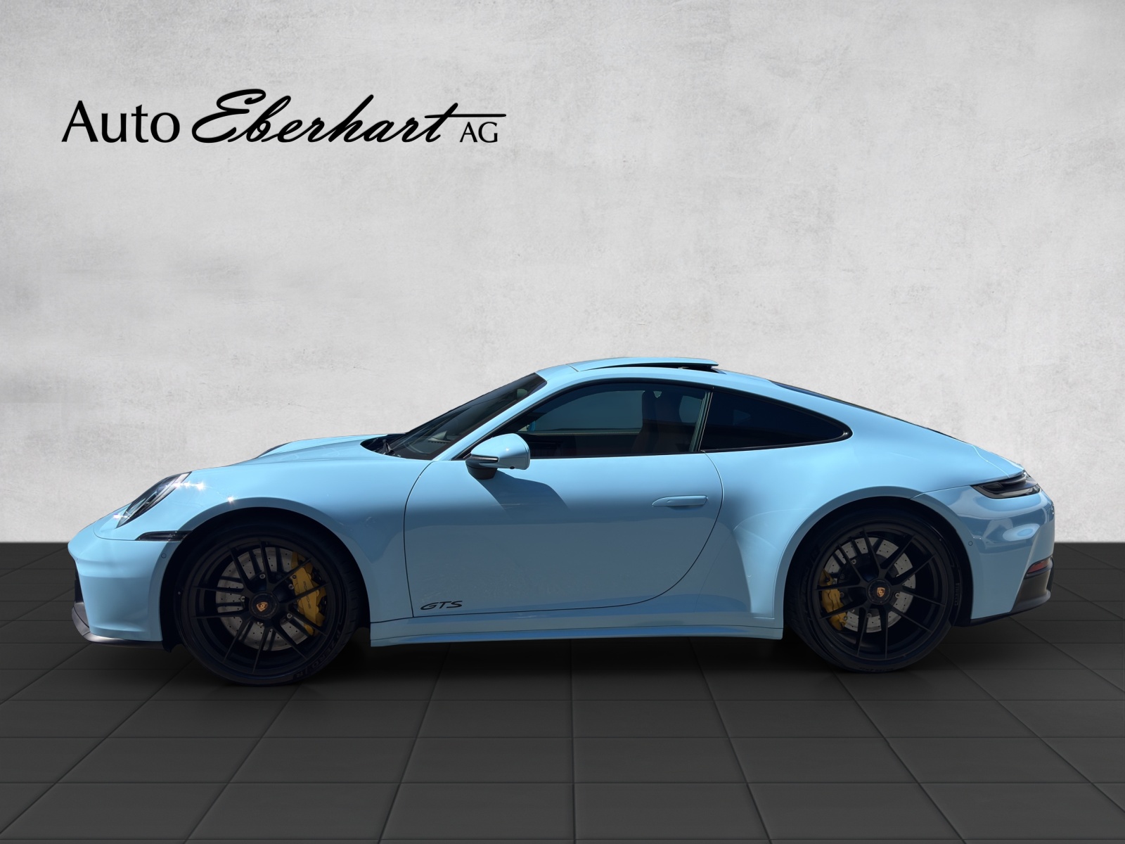 PORSCHE 911 Carrera 4 GTS Gulf Blue-image-2
