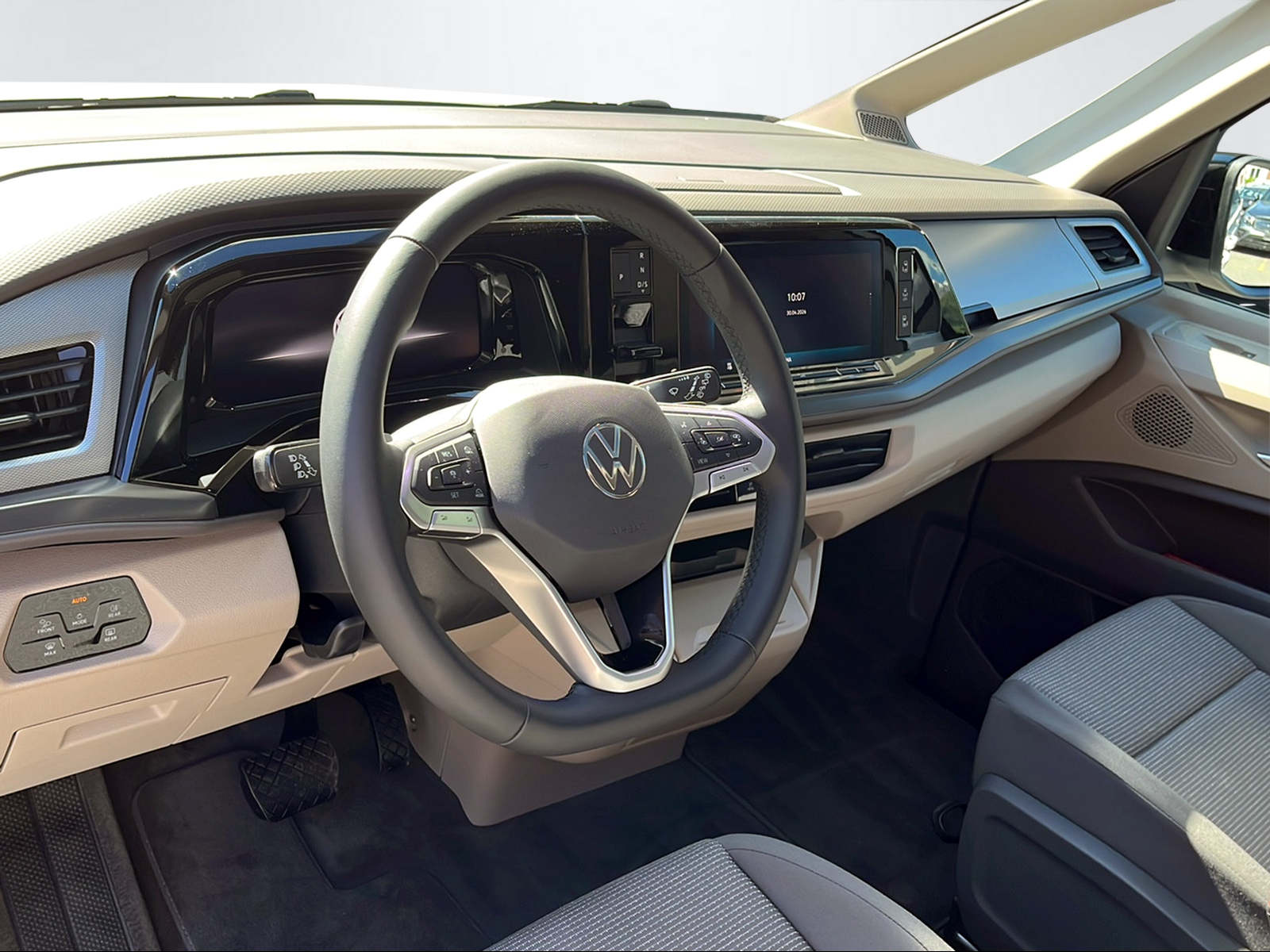 VW Multivan kurz 1.5 TSI eHybrid Liberty DSG 4motion-image-10