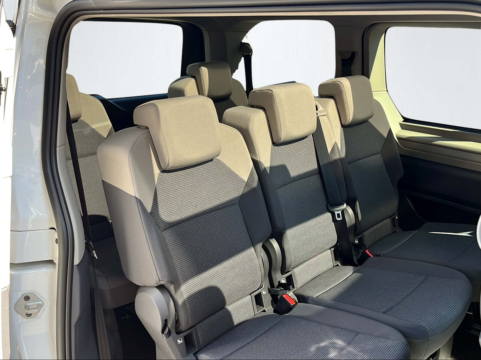 VW Multivan kurz 1.5 TSI eHybrid Liberty DSG 4motion-image-12