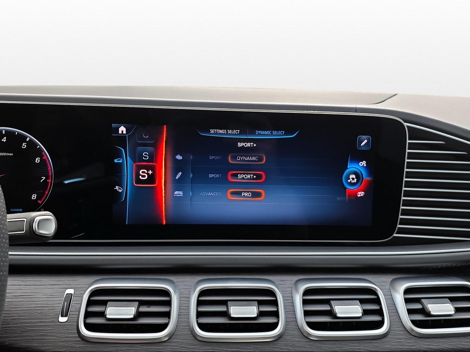 MERCEDES-BENZ GLE Coupé 53 AMG 4Matic+ Speedshift-image-8