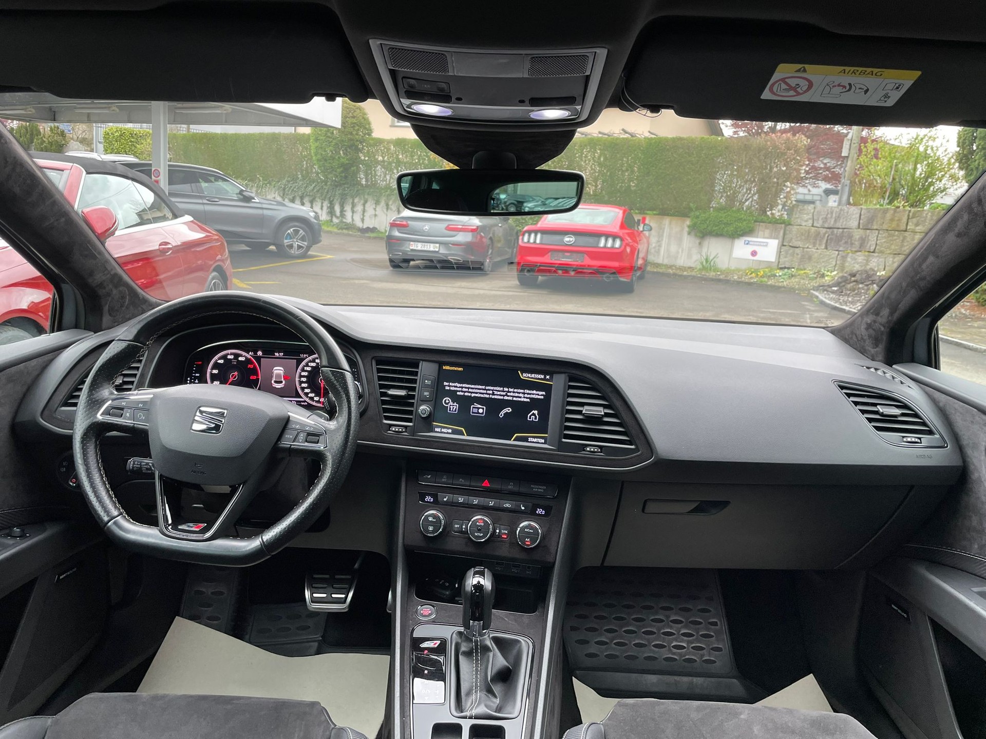 SEAT Leon 2.0 TSI Cupra R DSG-image-13