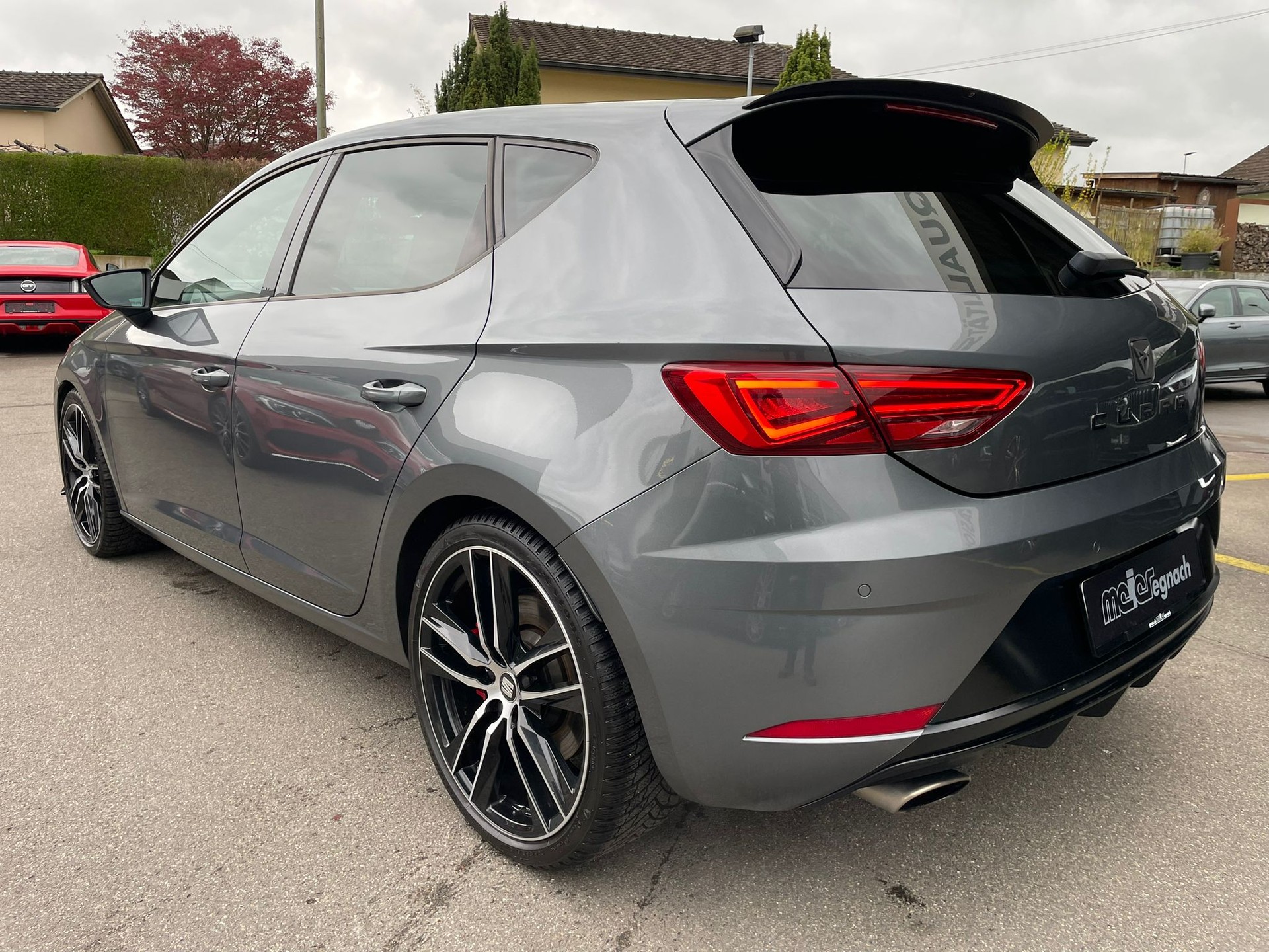 SEAT Leon 2.0 TSI Cupra R DSG-image-5