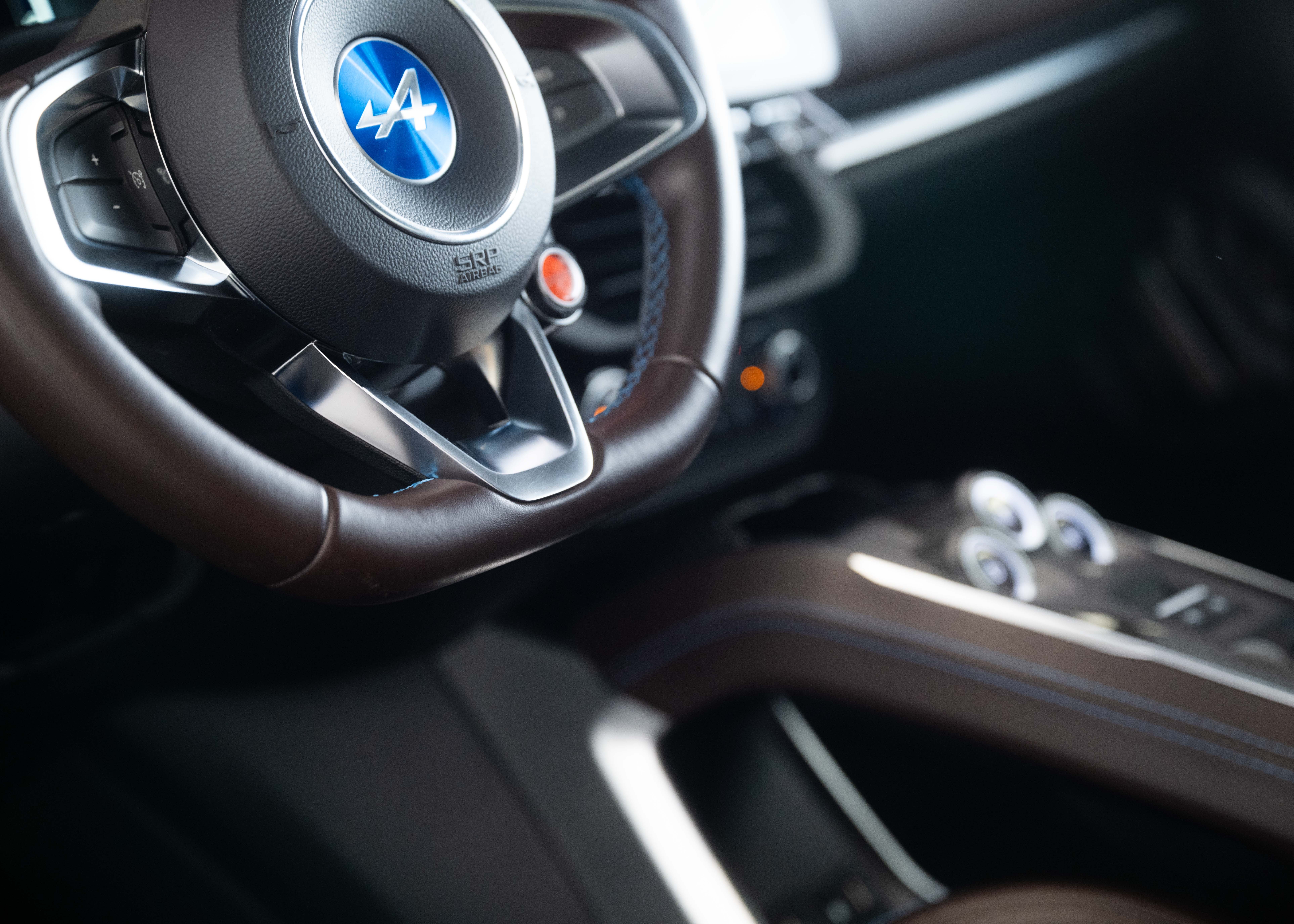 Image ALPINE A110 Alpine A110 Lègende (Leasing 2.99%, 1st hand Swiss car, mint condition, full service history)