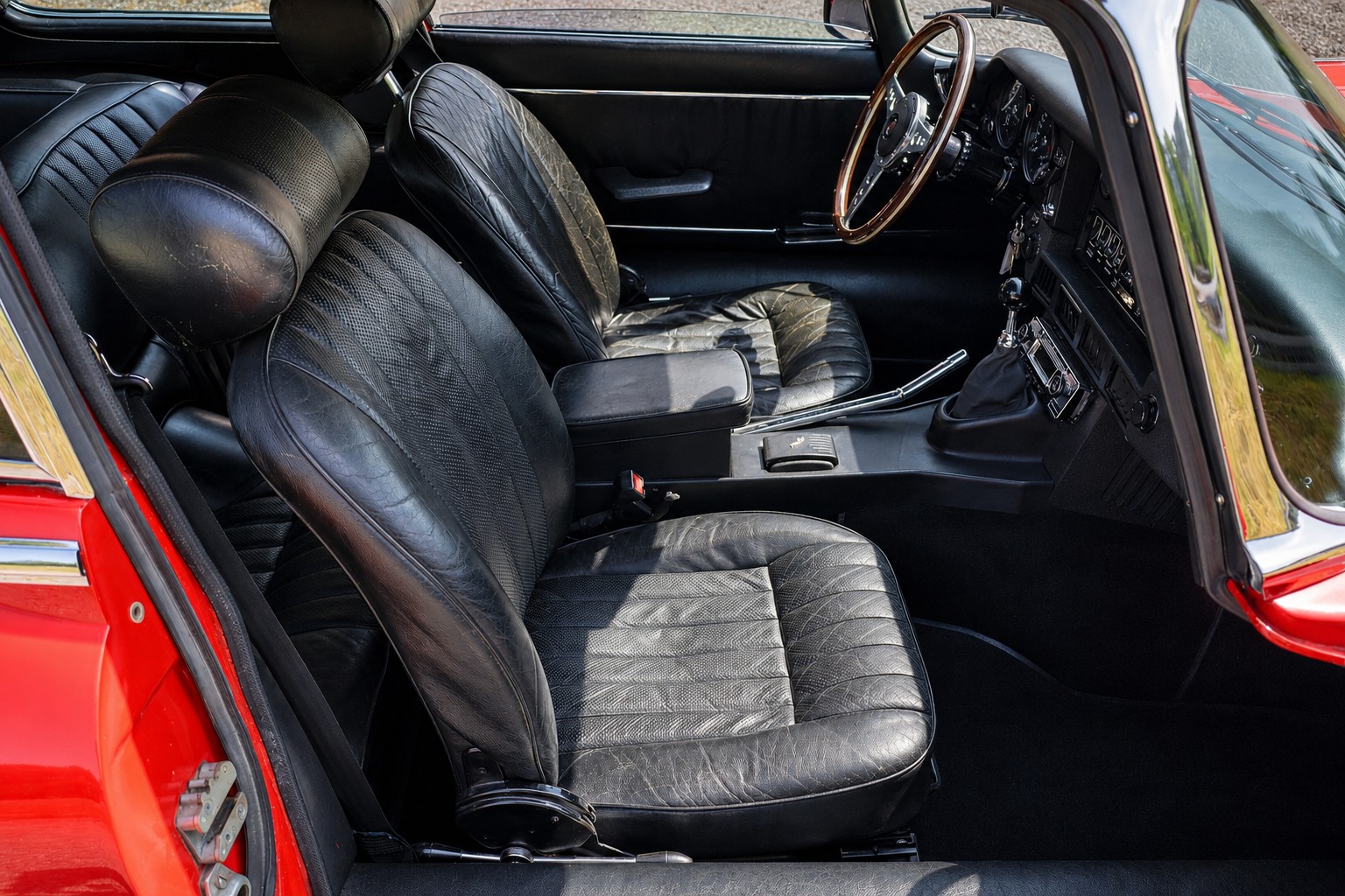 JAGUAR E-Type S3 V12 Coupé-image-9
