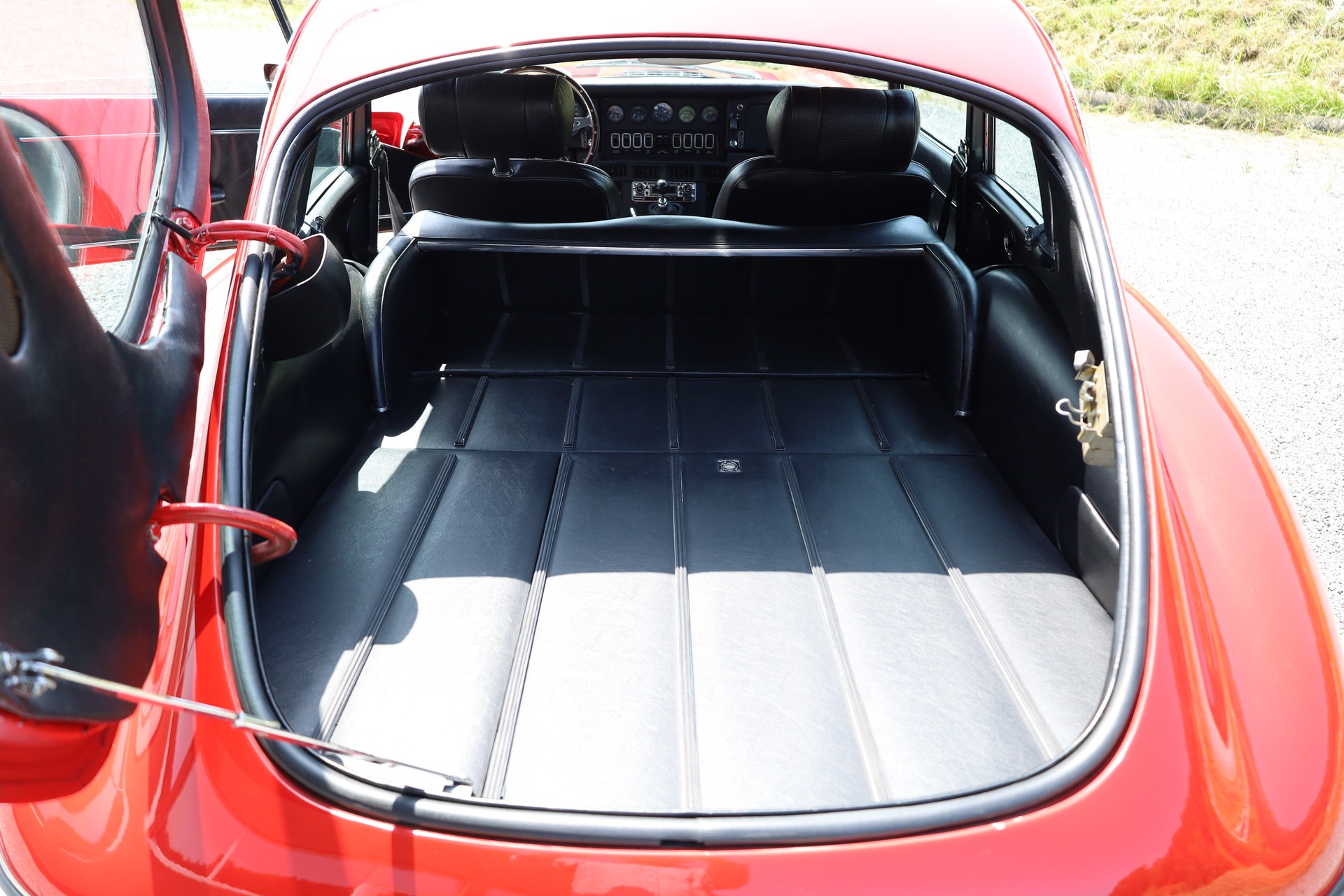 JAGUAR E-Type S3 V12 Coupé-image-18