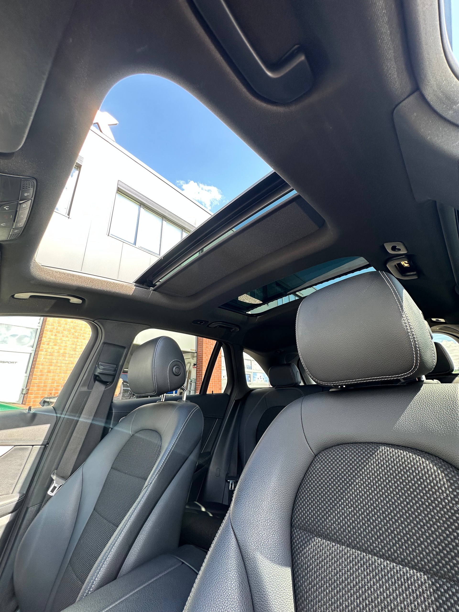 MERCEDES-BENZ GLC 250 Exclusive 4Matic 9G-Tronic-image-10