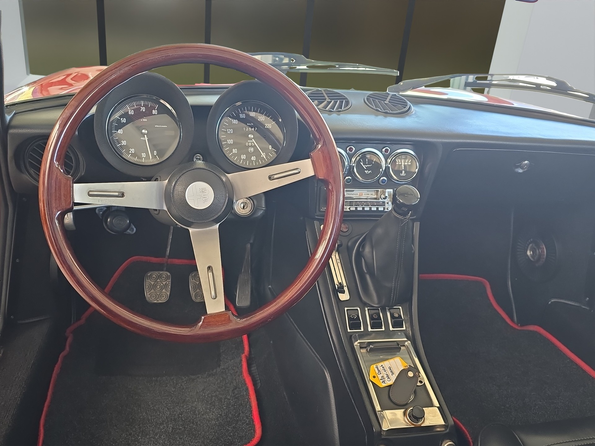 ALFA ROMEO Spider Veloce-image-10