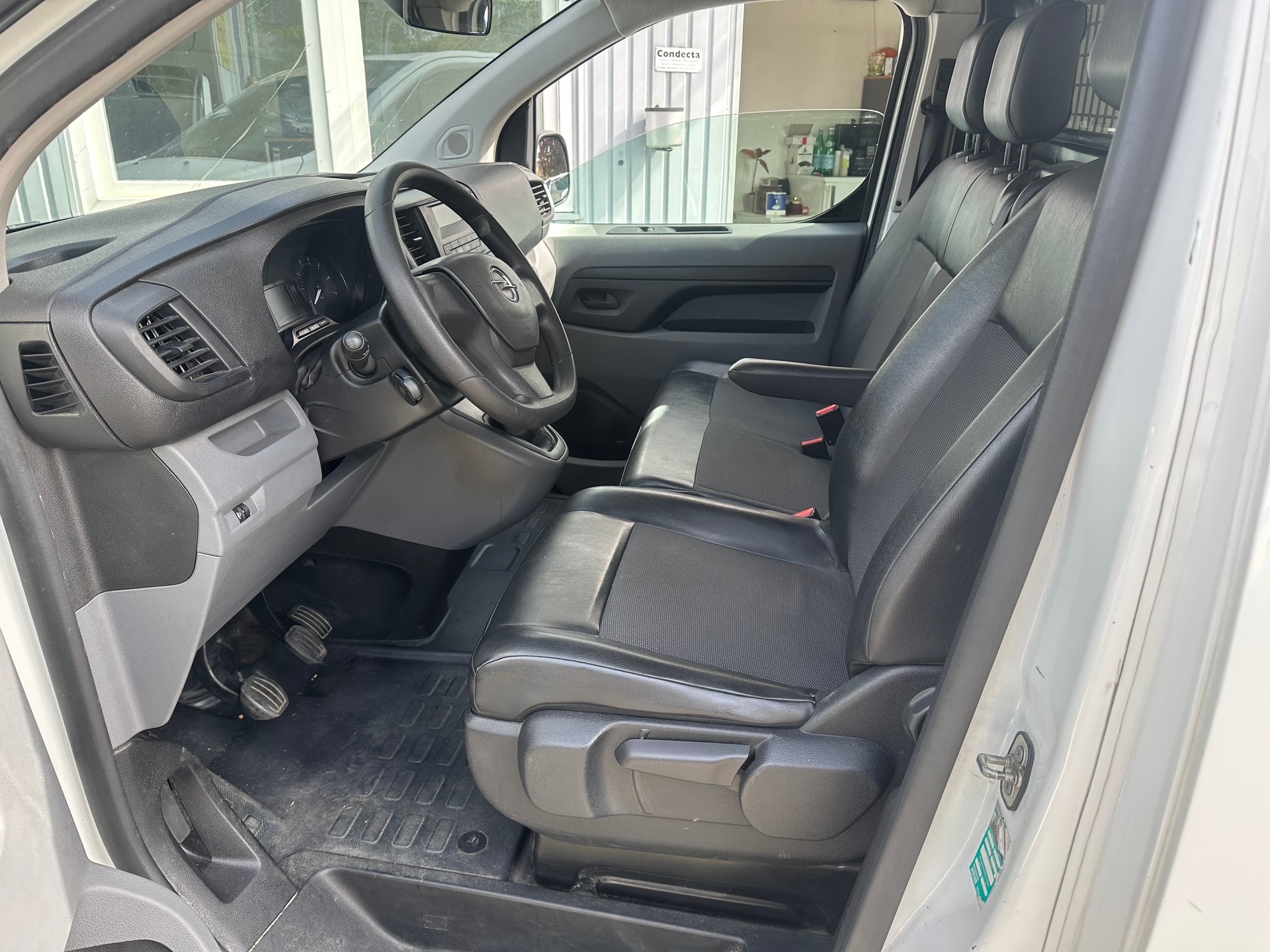 OPEL Vivaro Cargo 1.5 CDTI Essentia s/s DK fix M-image-5