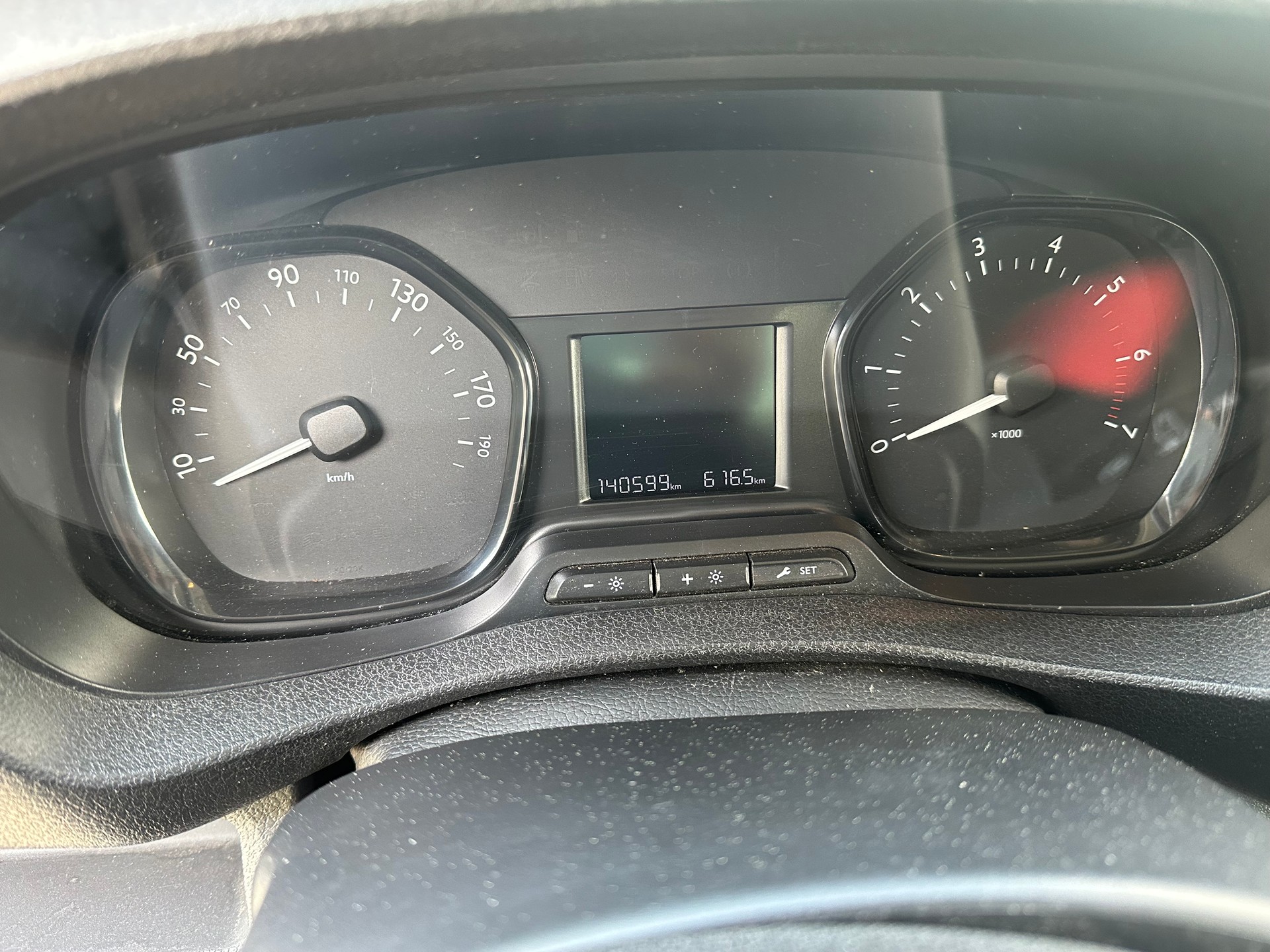 OPEL Vivaro Cargo 1.5 CDTI Essentia s/s DK fix M-image-8