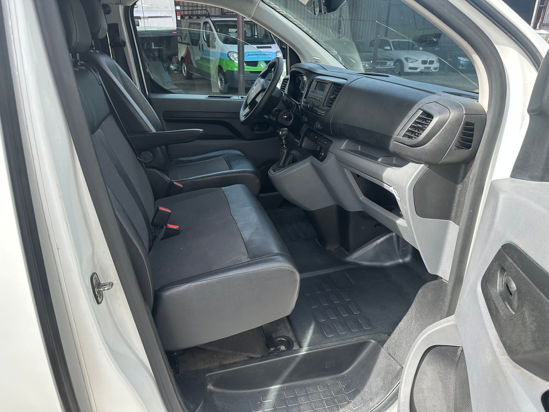 OPEL Vivaro Cargo 1.5 CDTI Essentia s/s DK fix M-image-9