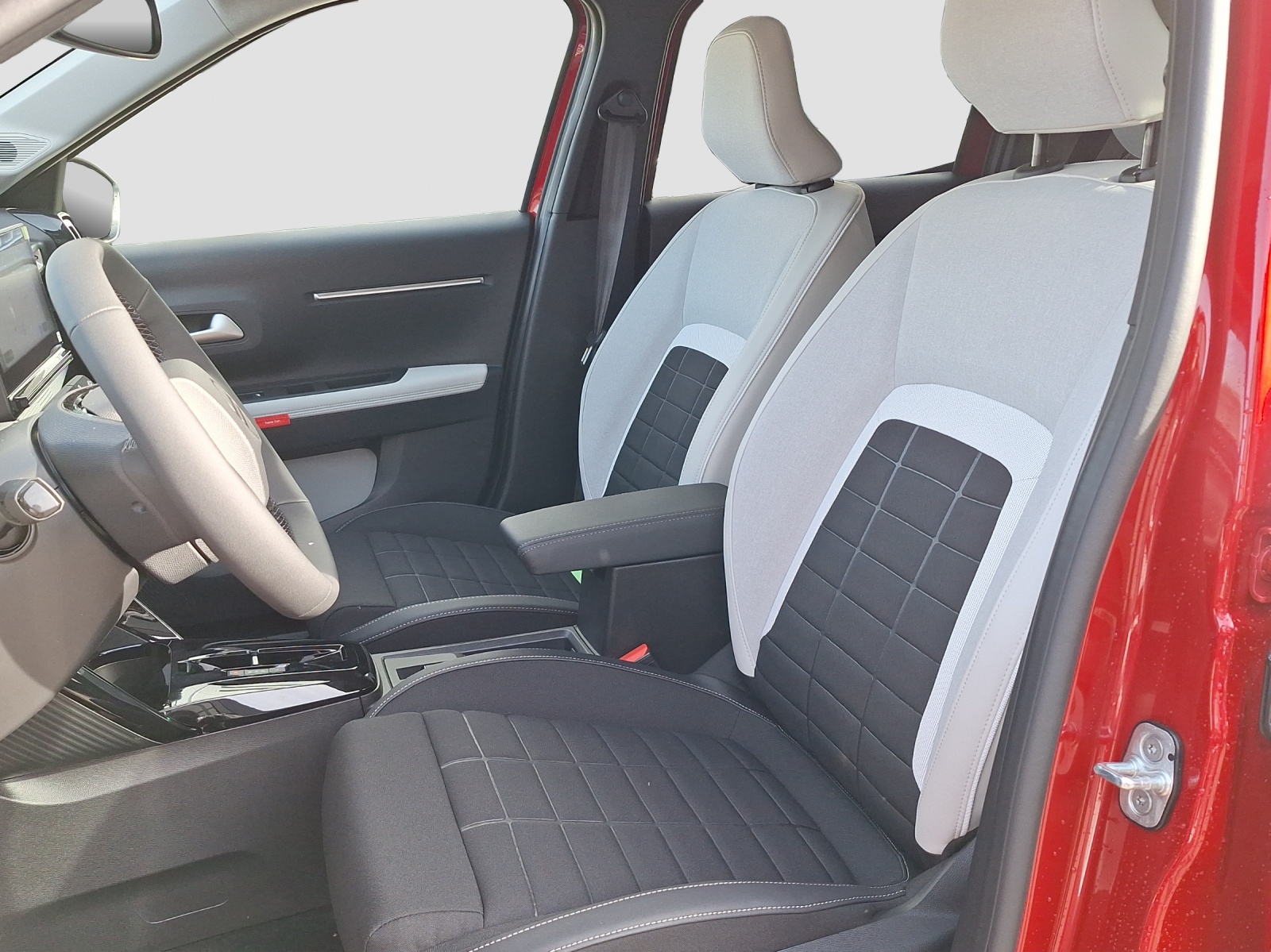 CITROEN C3 1.2 Hybrid Max-image-8