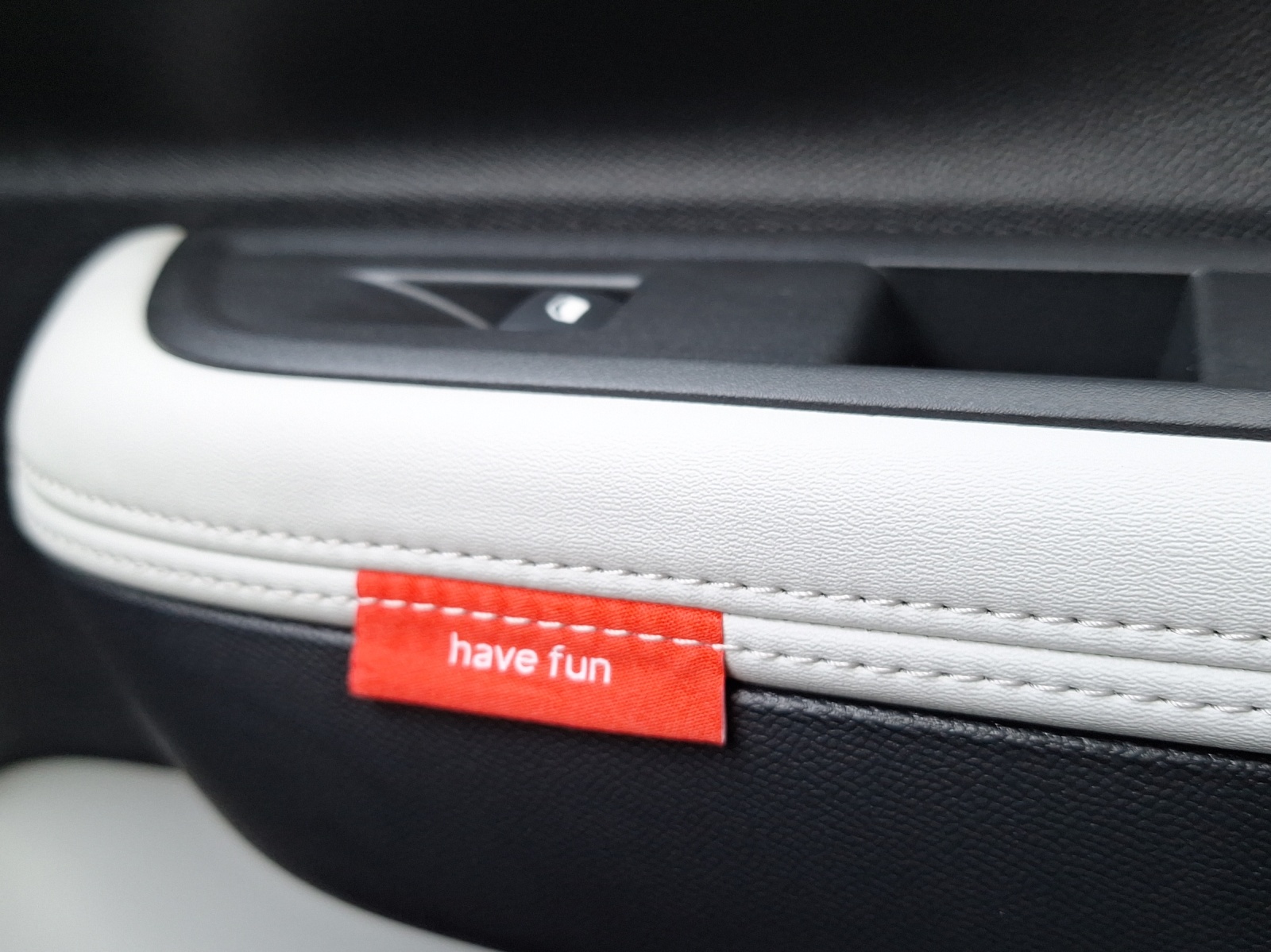 CITROEN C3 1.2 Hybrid Max-image-16