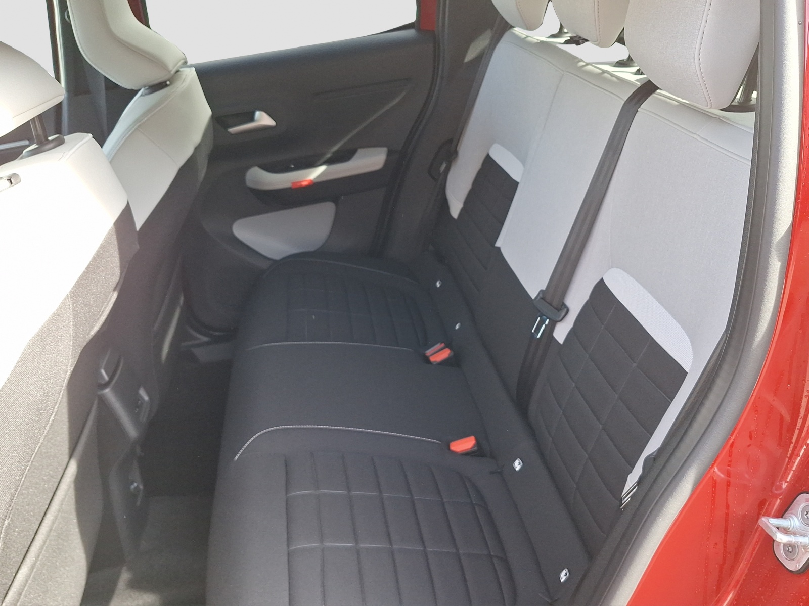 CITROEN C3 1.2 Hybrid Max-image-9