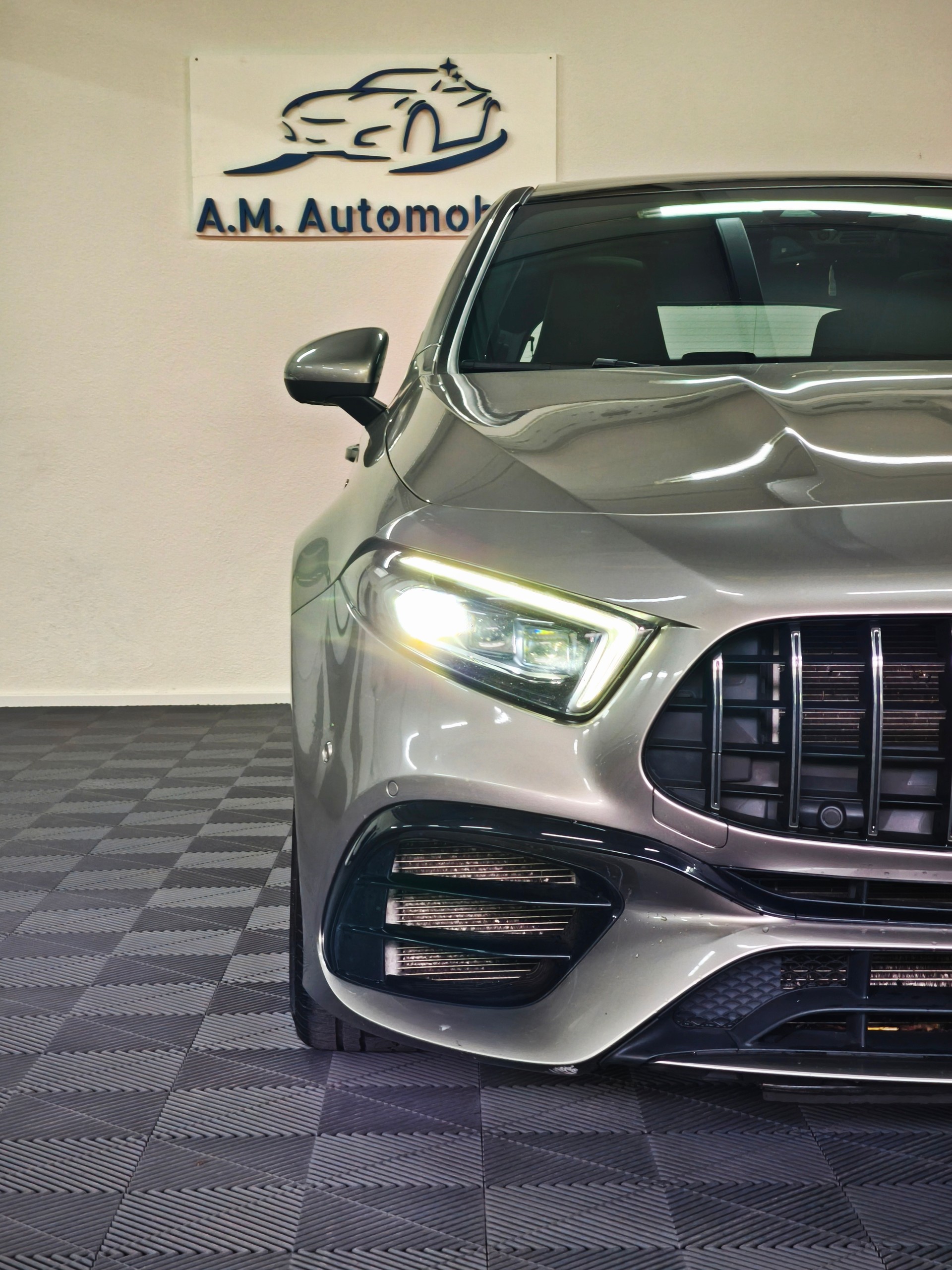 MERCEDES-BENZ A 45 S AMG 4Matic+ Speedshift-showroom-element-2