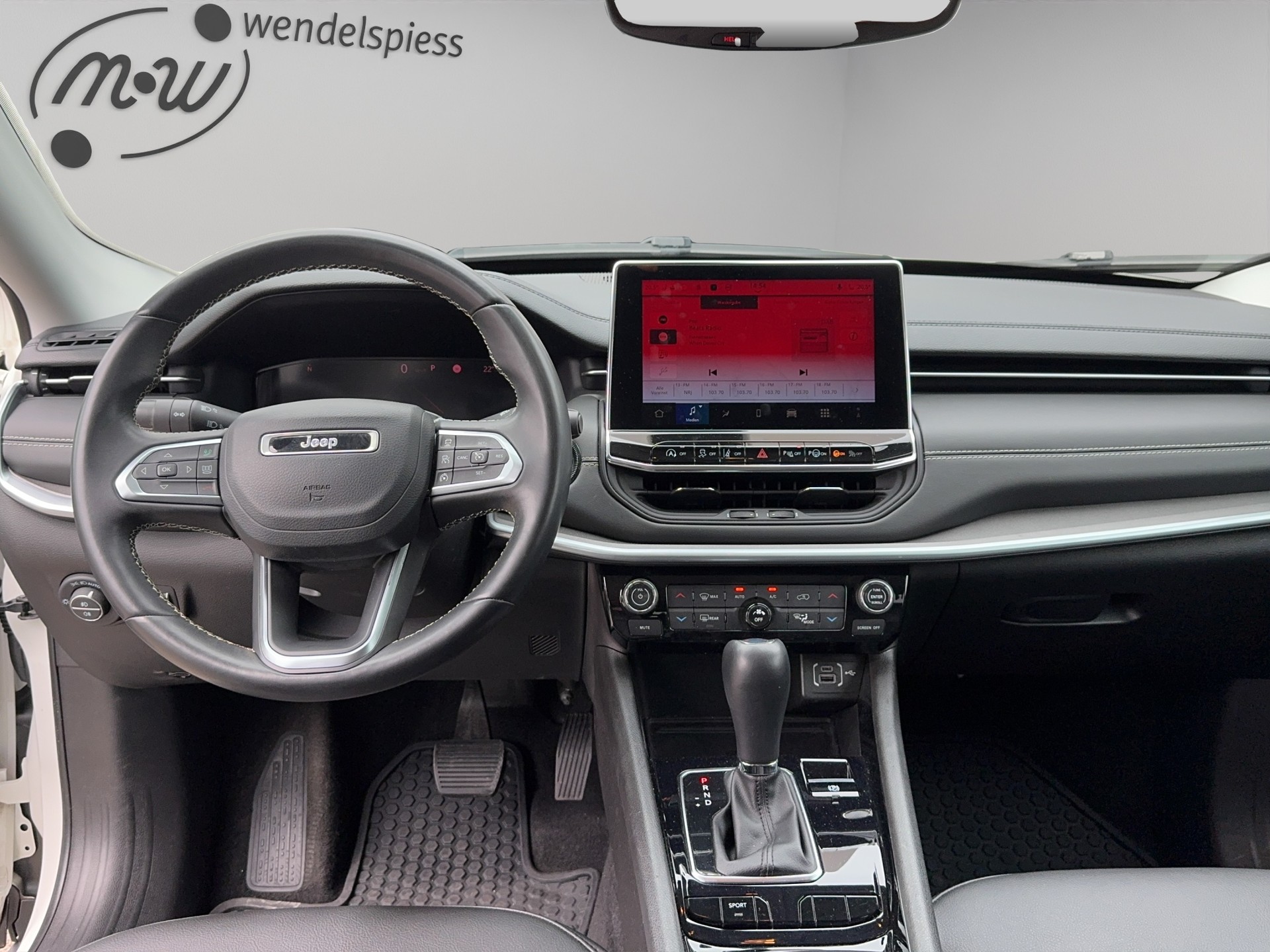 JEEP Compass 4x2 1.3 Turbo Limited DKG-image-5