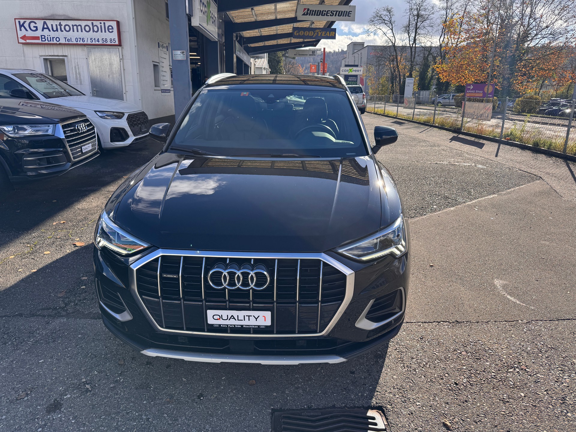 AUDI Q3 40 TFSI S line quattro S-tronic-image-1