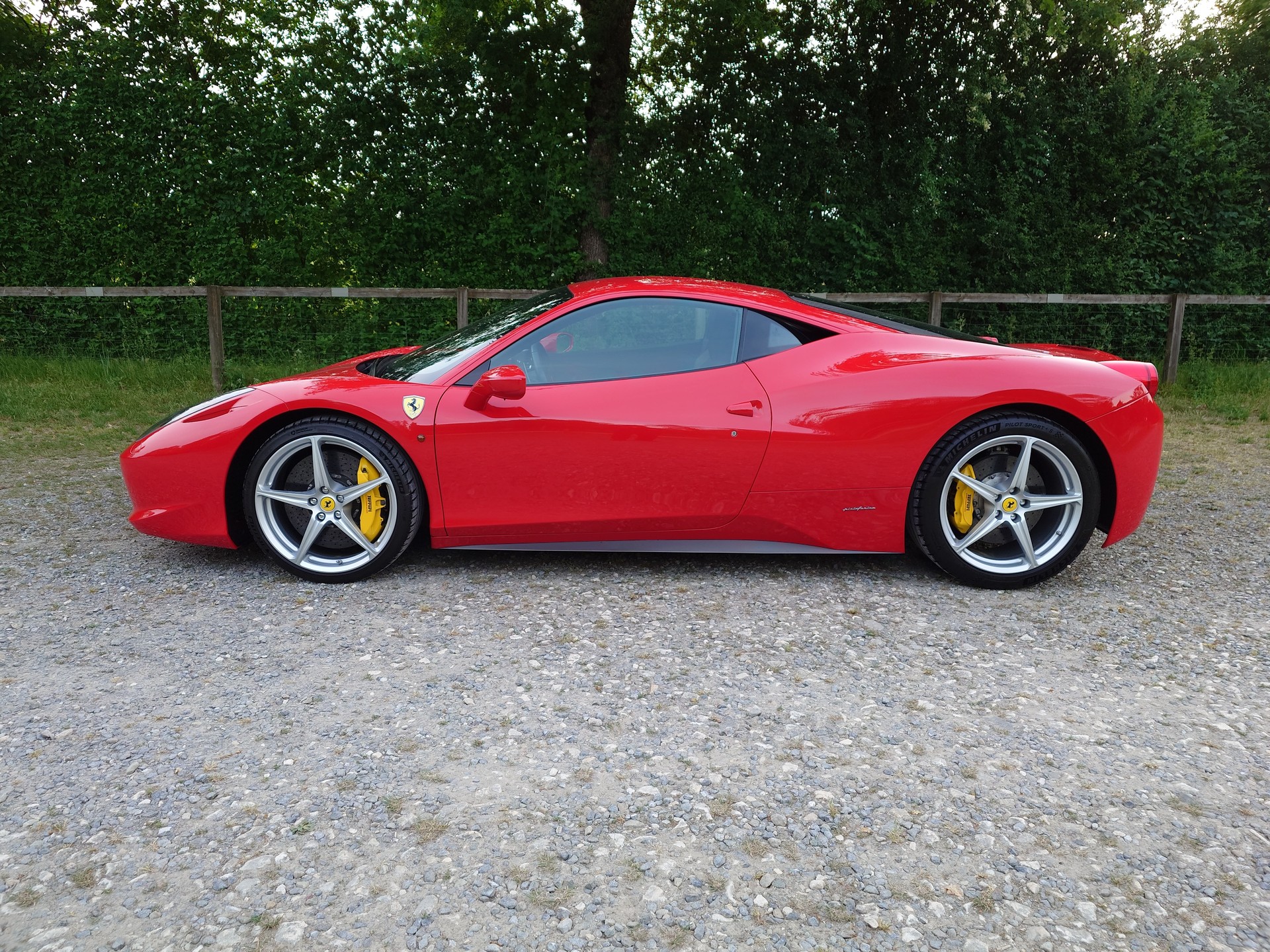 FERRARI 458 Italia 4.5 V8-image-0