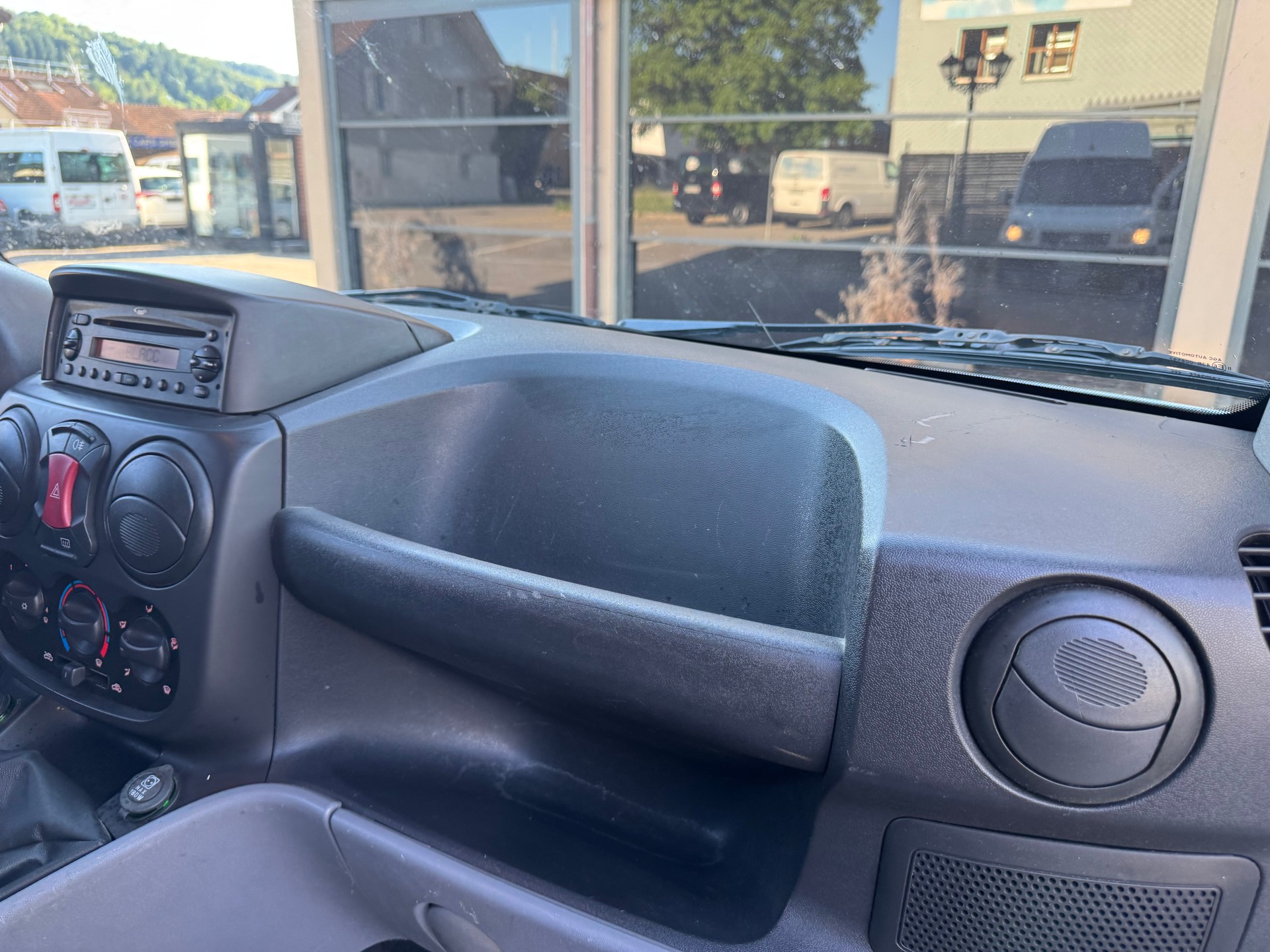 FIAT Doblò 1.9 JTD CargoMaxi Swiss-image-13