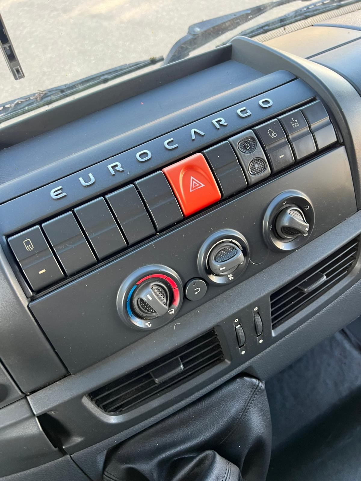 IVECO 80E18-image-12