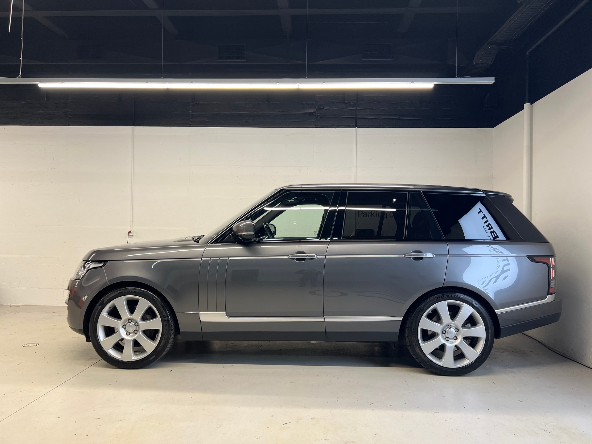 LAND ROVER Range Rover 4.4 SDV8 Autobiography-image-7