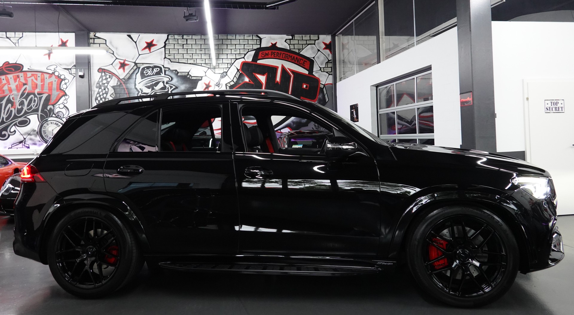 MERCEDES-BENZ GLE 53 AMG 4MATIC+ 9G-SPEEDSHIFT BLACK CH-FZ 7-PLÄTZER ON TOP-image-50