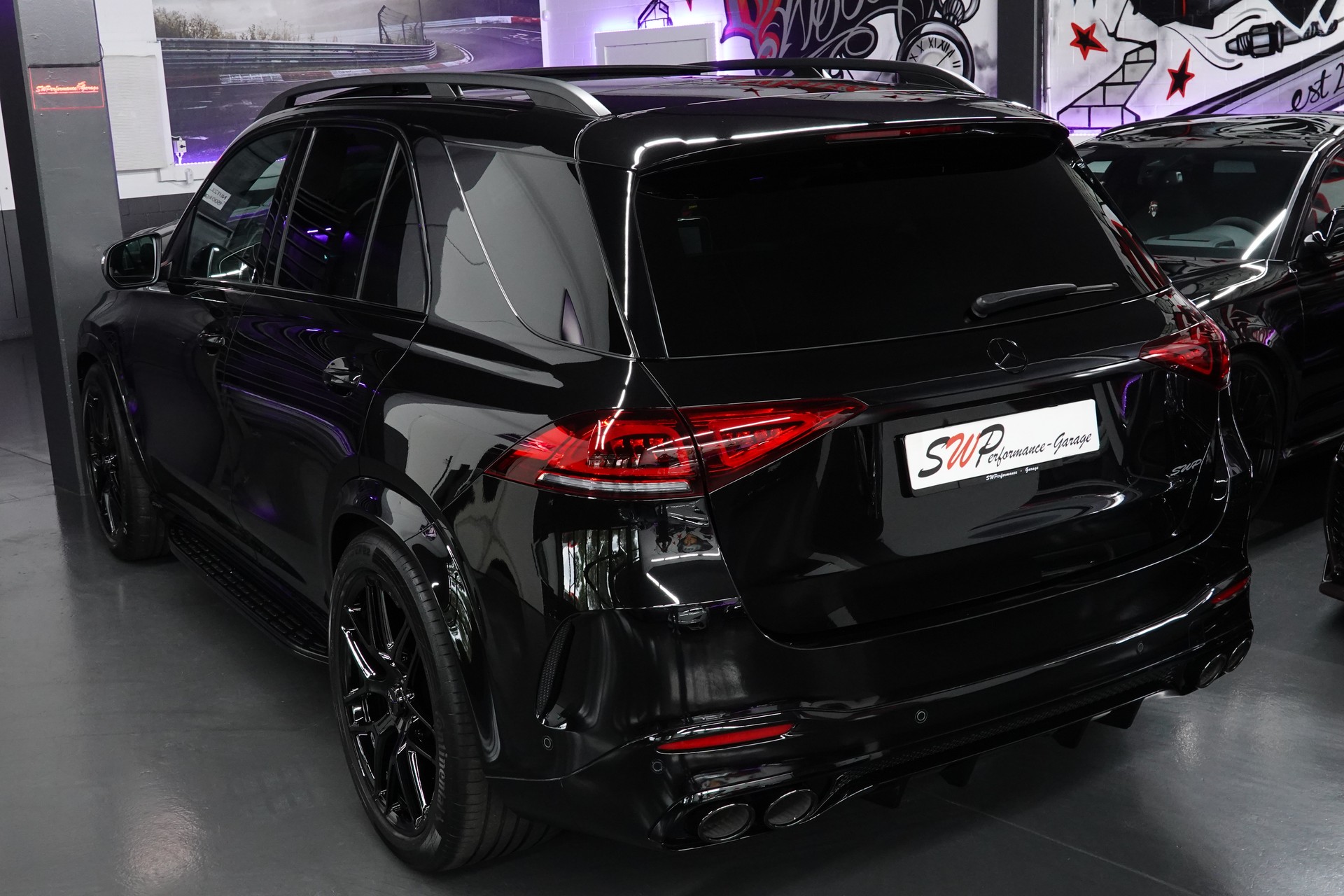 MERCEDES-BENZ GLE 53 AMG 4MATIC+ 9G-SPEEDSHIFT BLACK CH-FZ 7-PLÄTZER ON TOP-image-13