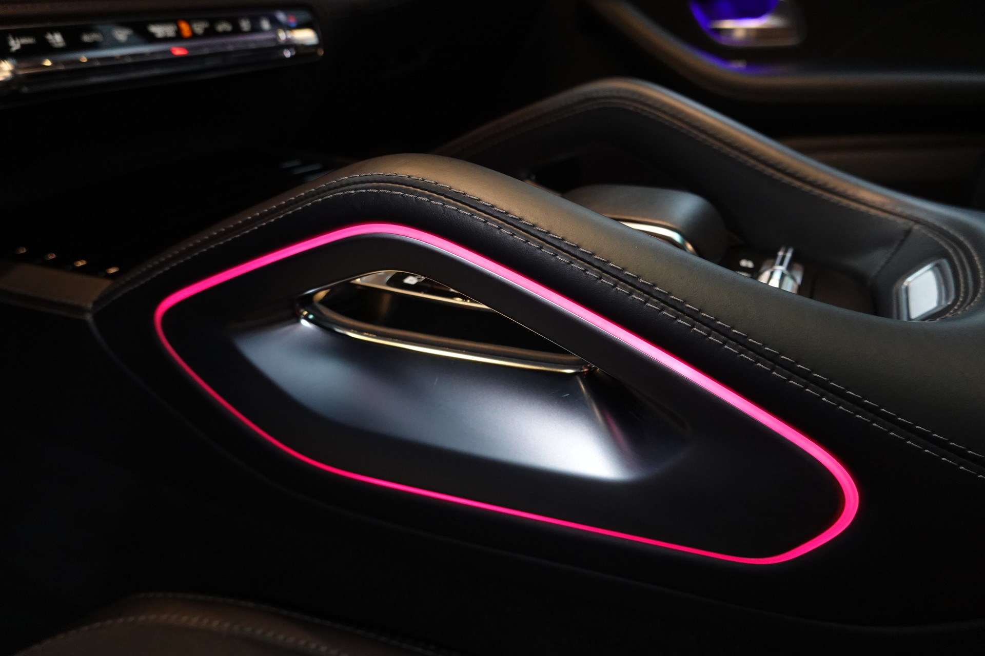 MERCEDES-BENZ GLE 53 AMG 4MATIC+ 9G-SPEEDSHIFT BLACK CH-FZ 7-PLÄTZER ON TOP-image-30