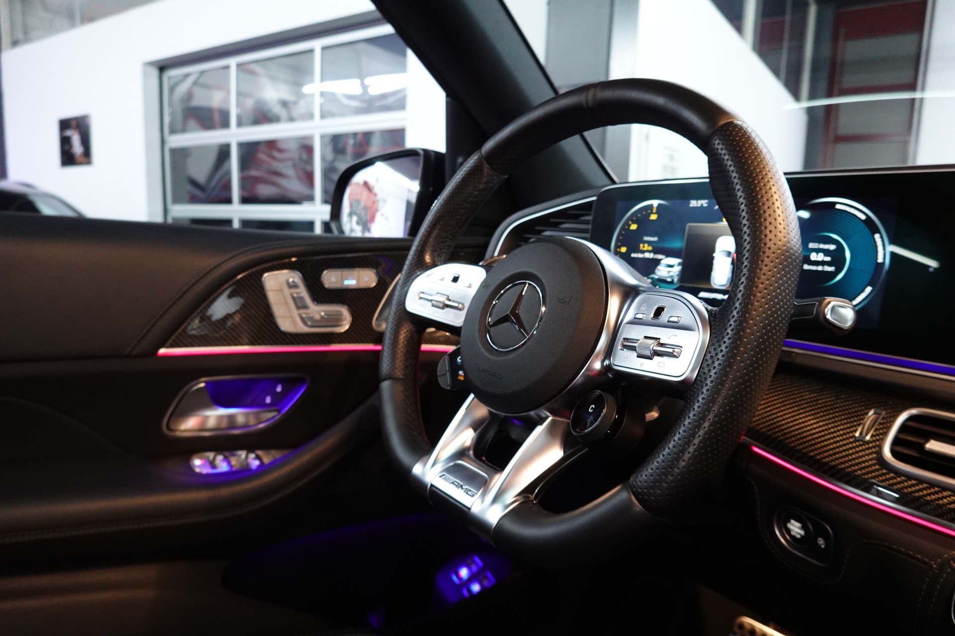 MERCEDES-BENZ GLE 53 AMG 4MATIC+ 9G-SPEEDSHIFT BLACK CH-FZ 7-PLÄTZER ON TOP-image-48