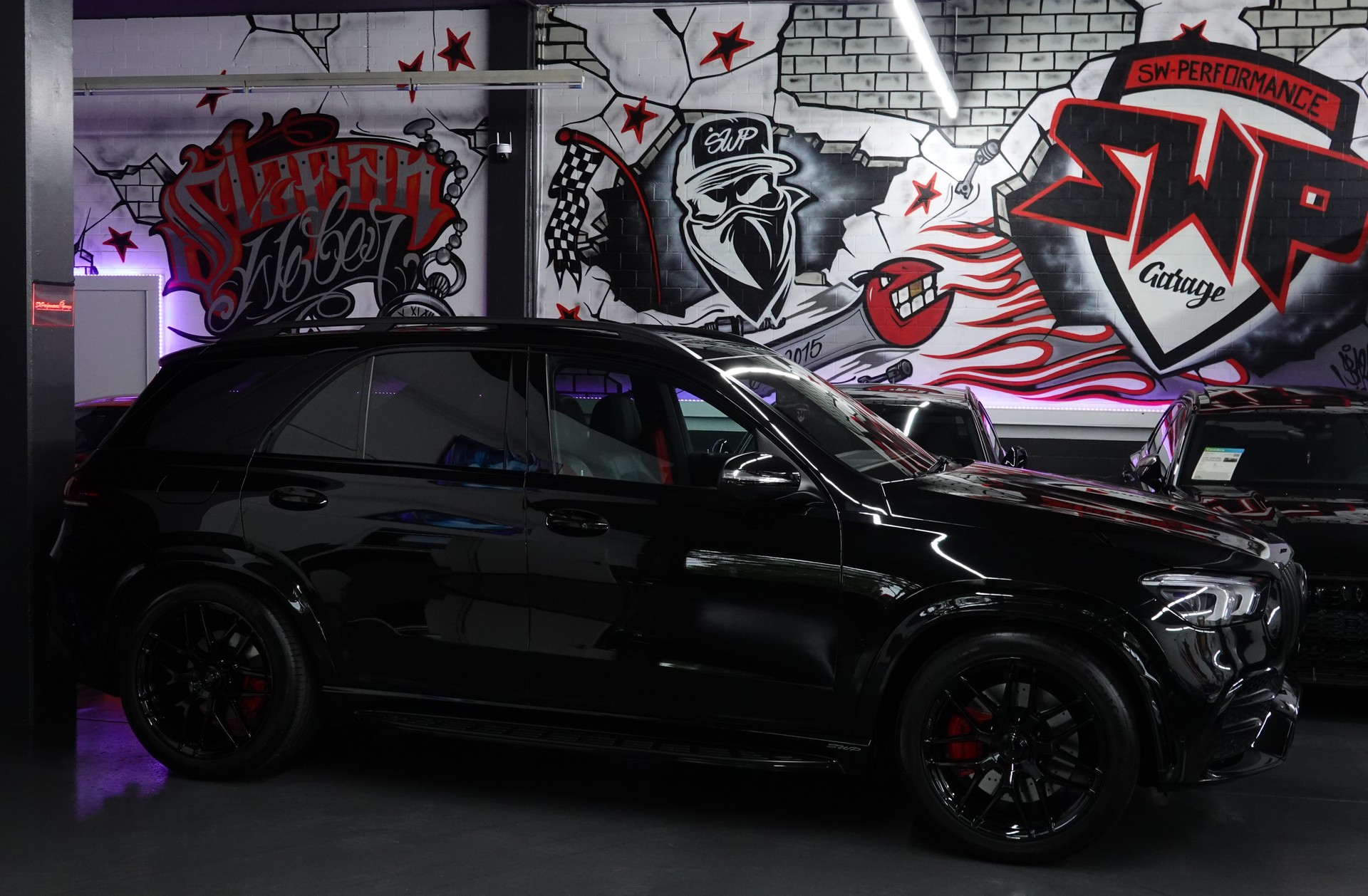 MERCEDES-BENZ GLE 53 AMG 4MATIC+ 9G-SPEEDSHIFT BLACK CH-FZ 7-PLÄTZER ON TOP-image-18