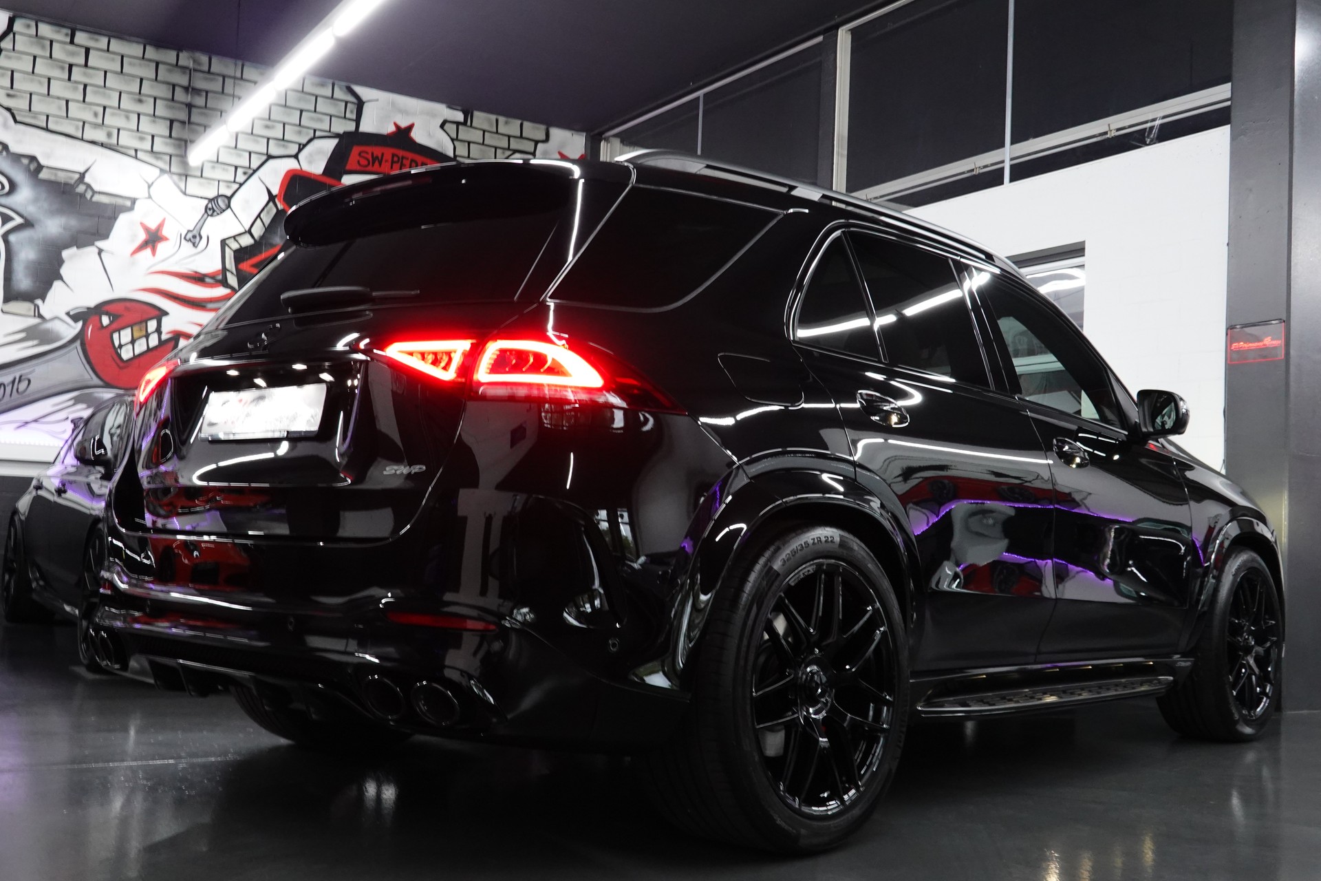 MERCEDES-BENZ GLE 53 AMG 4MATIC+ 9G-SPEEDSHIFT BLACK CH-FZ 7-PLÄTZER ON TOP-image-20