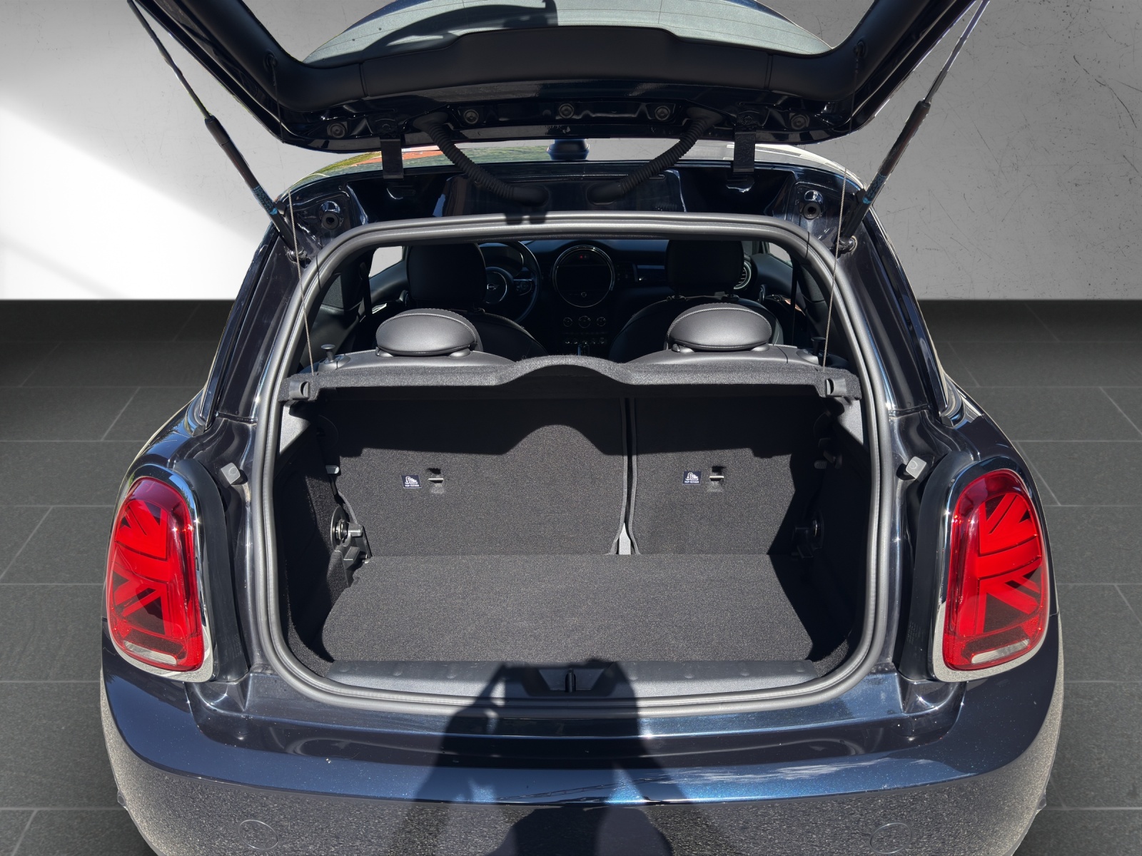MINI Cooper SE-image-17