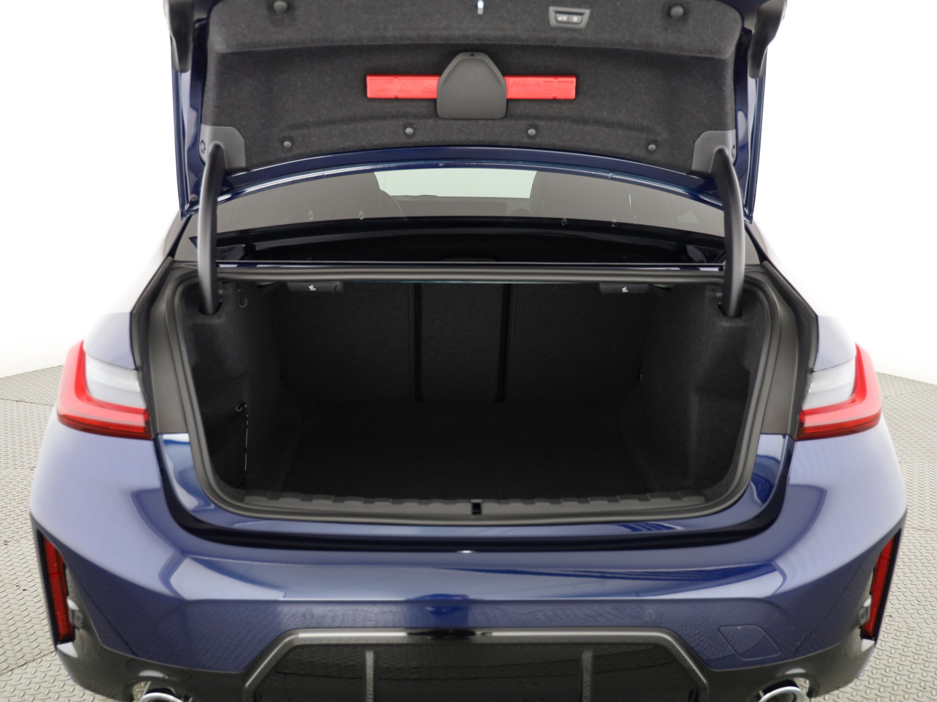 BMW 320d xDr 48V M Sport-image-7