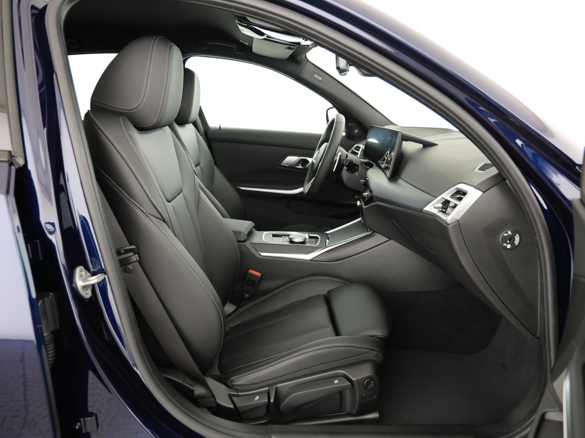 BMW 320d xDr 48V M Sport-image-15